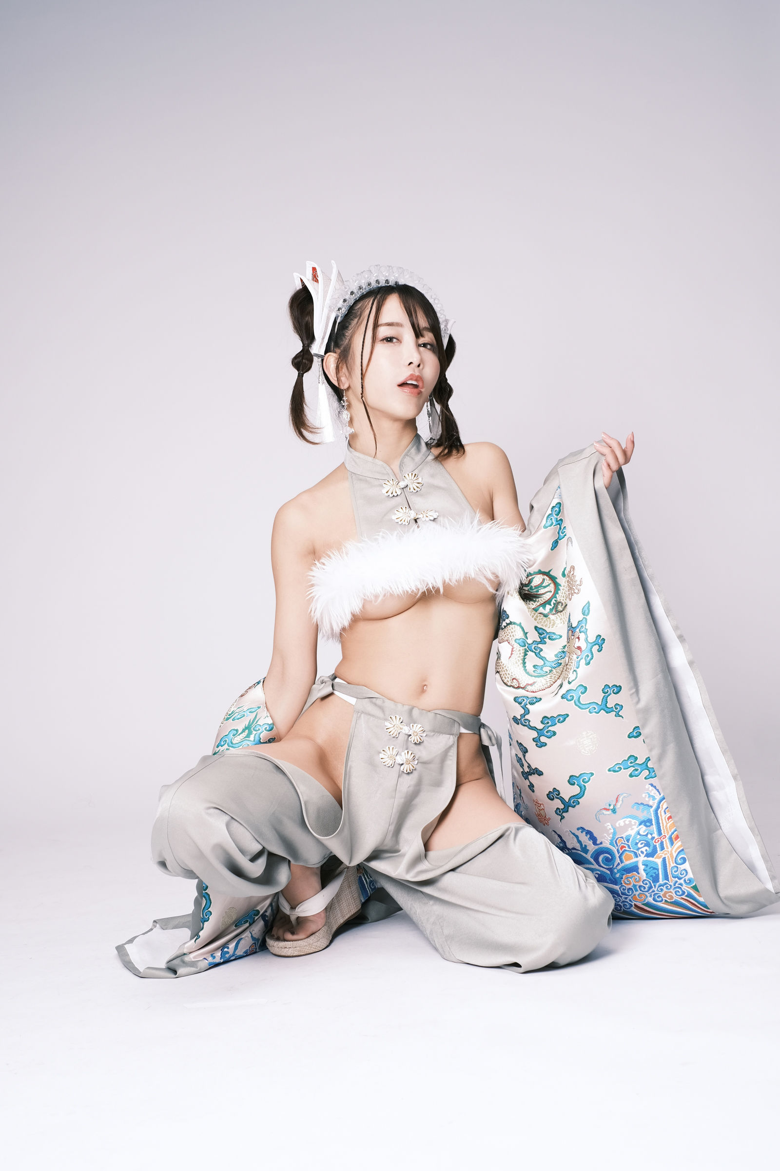 いくみ – (193iKkyu3) [Fantia] [2024.01.14] Year of the Dragon
