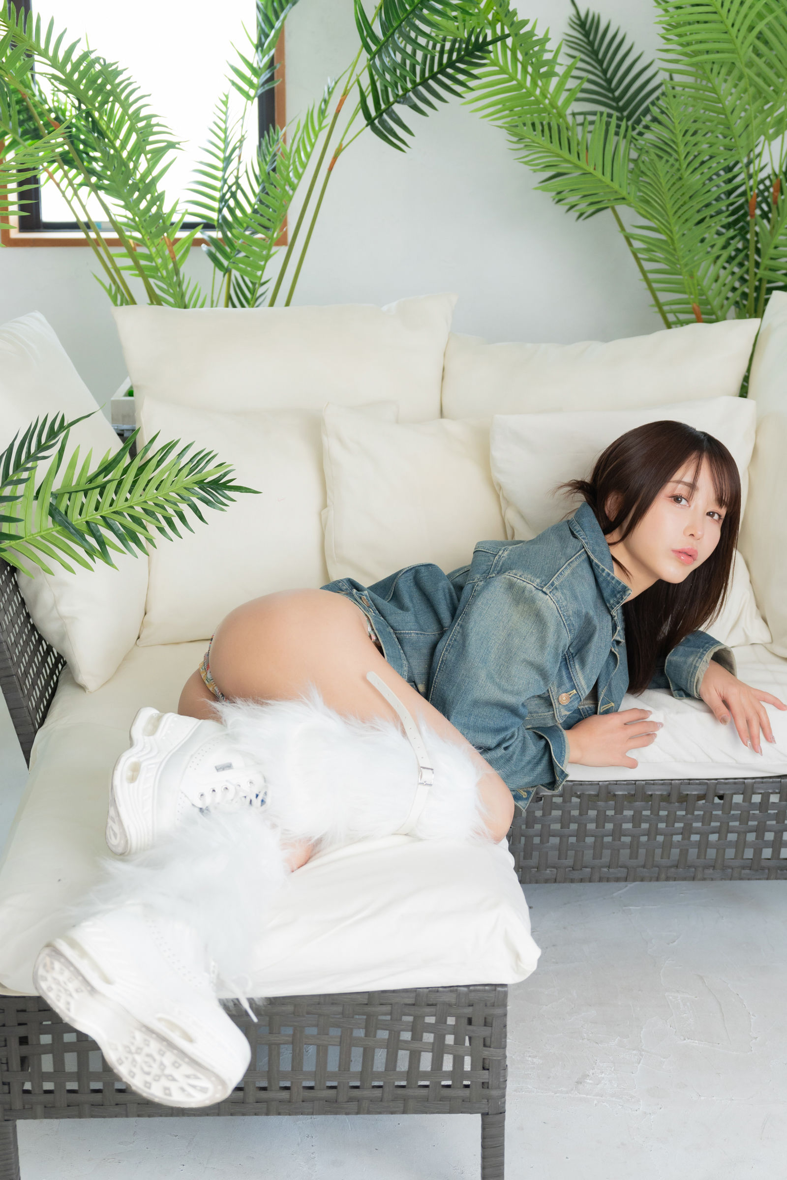 いくみ – (193iKkyu3) [Fantia] [2024.01.17] Winter Bikini