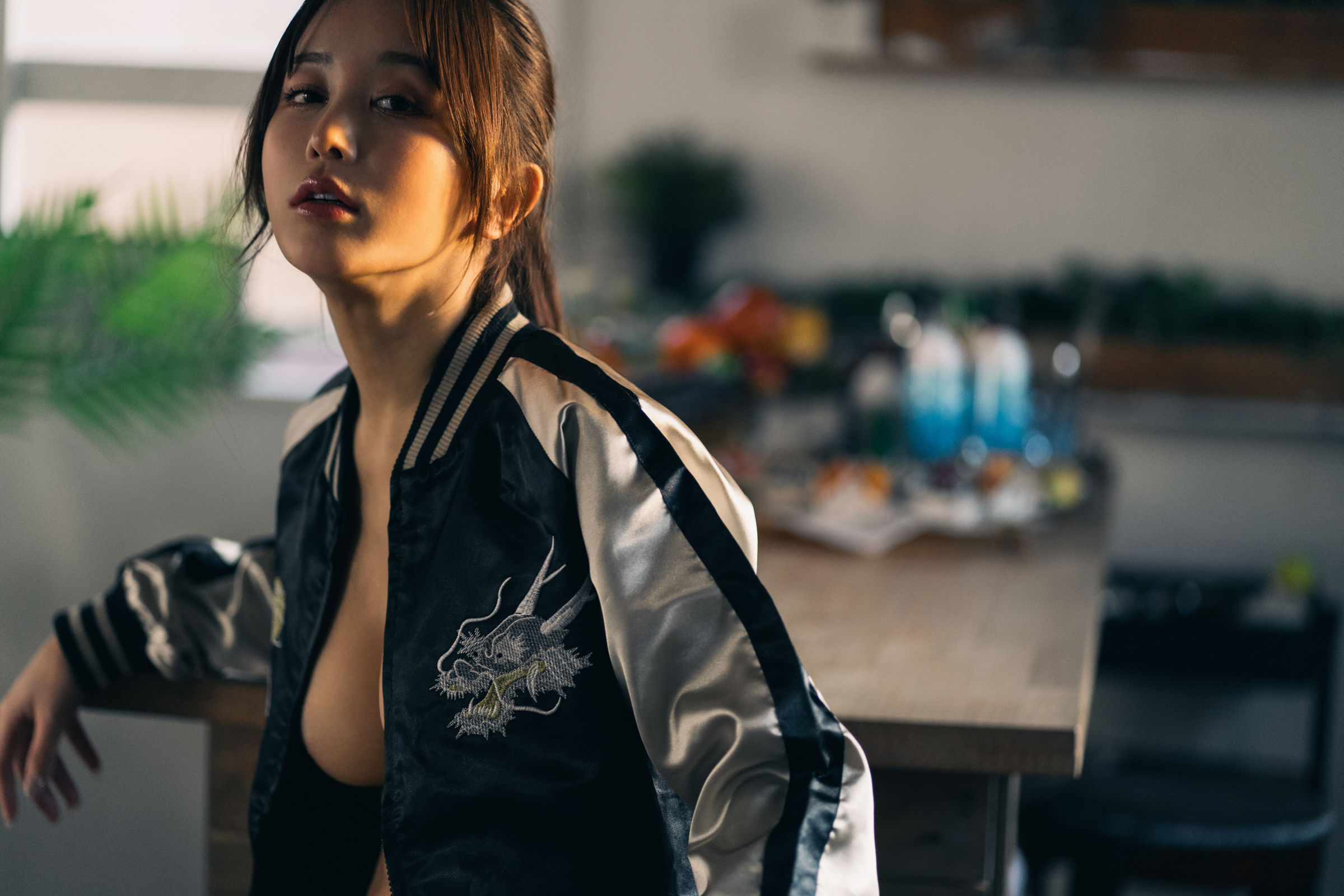 いくみ – (193iKkyu3) [Fantia] [2024.02.20] Souvenir Jacket