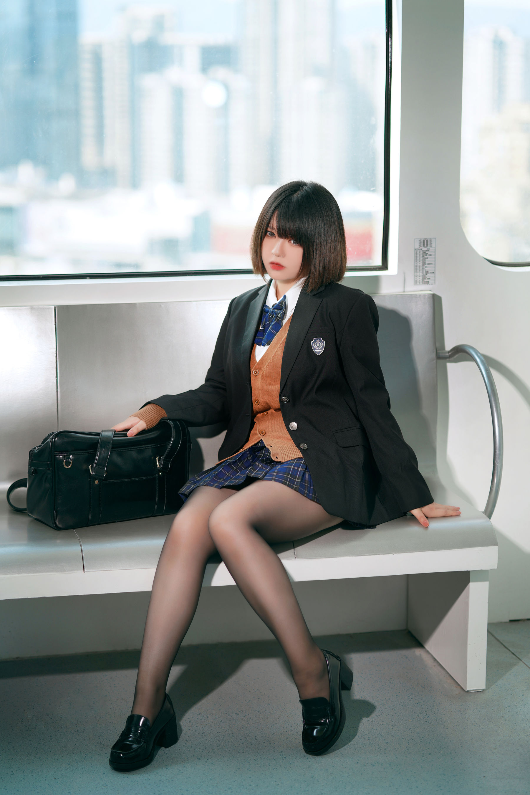 半半子 - 彼女の制服