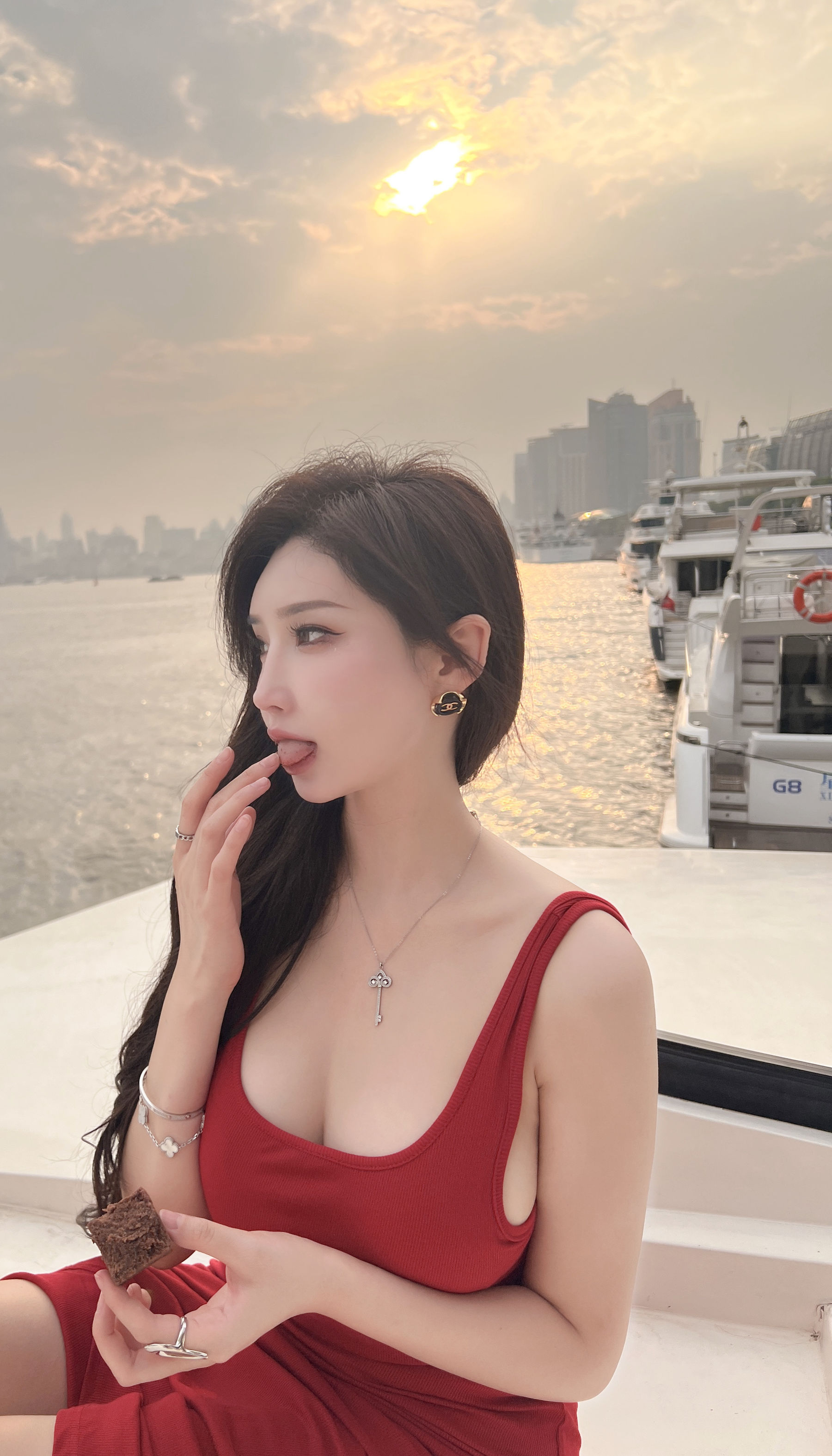 周妍希 - 海滩风光