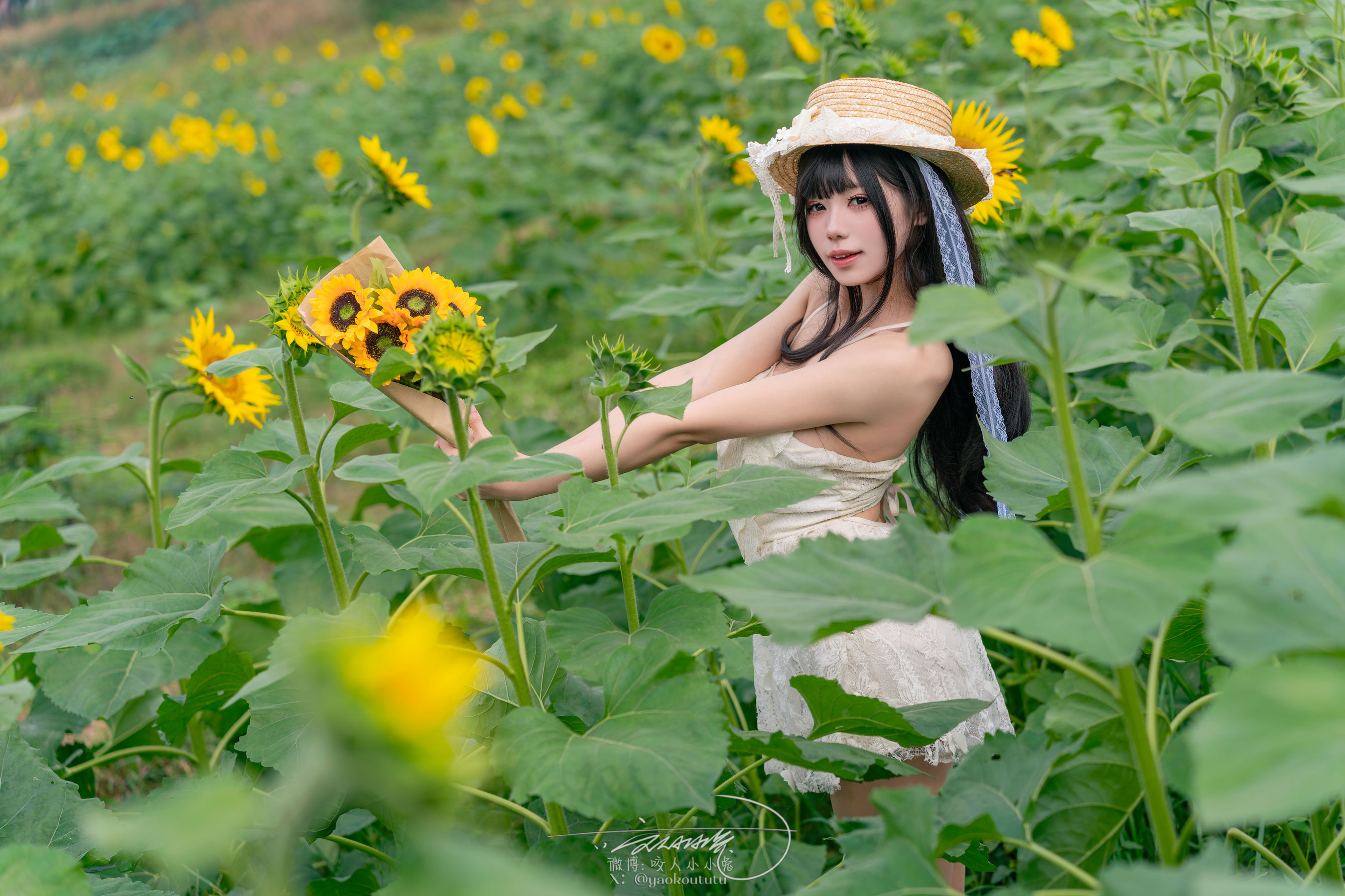 咬一口兔娘 - 夏の葵