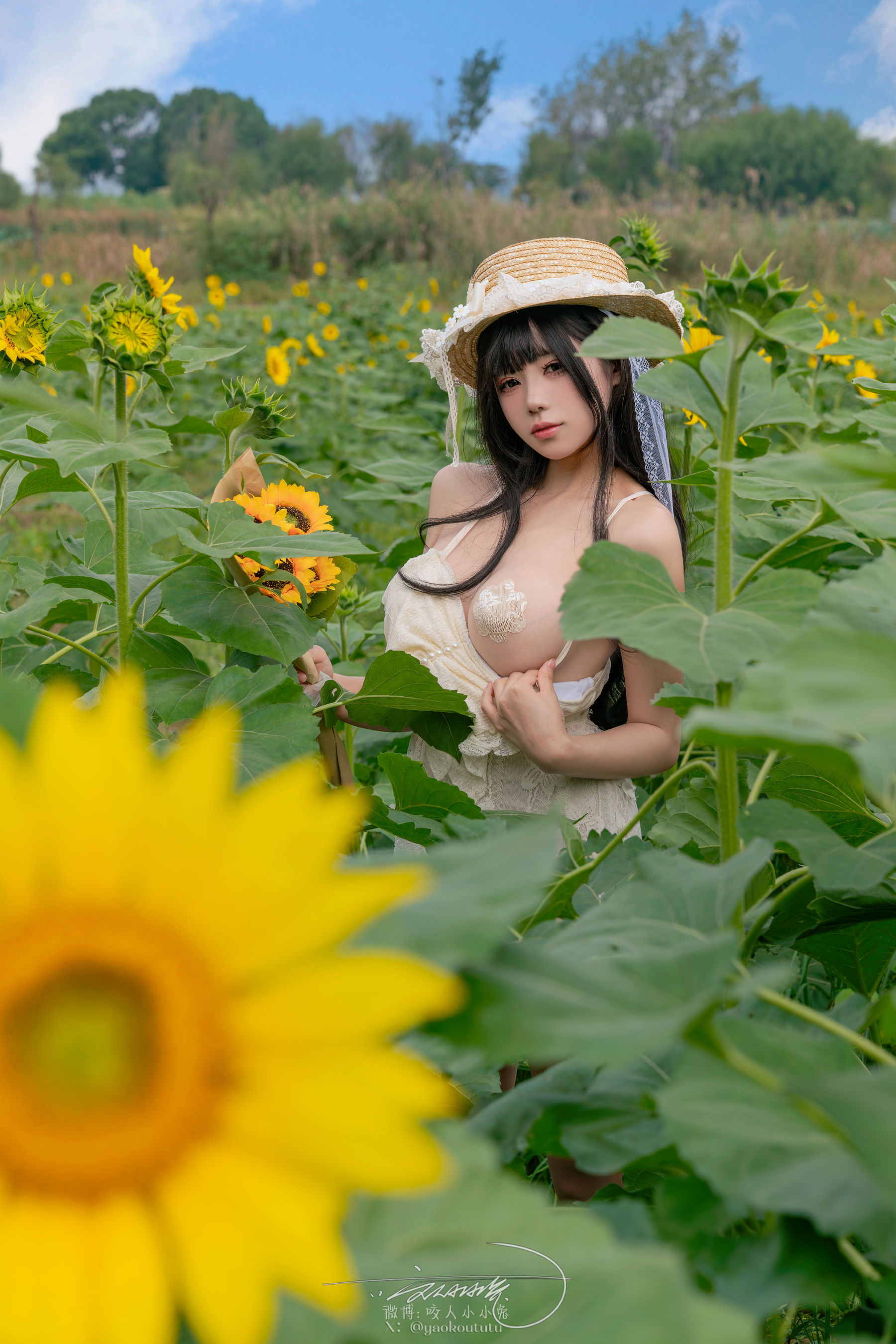 咬一口兔娘 - 夏の葵