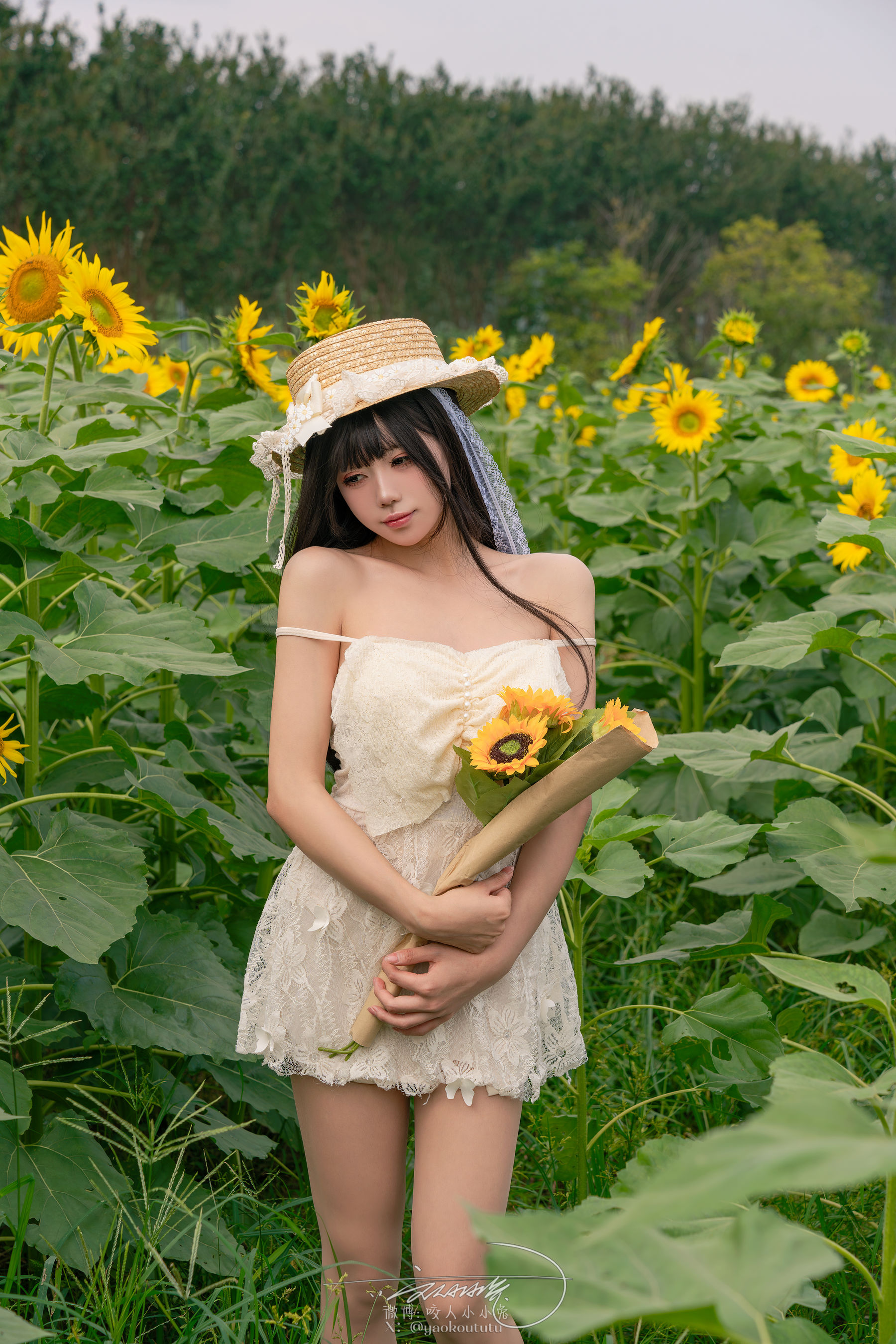 咬一口兔娘 - 夏の葵