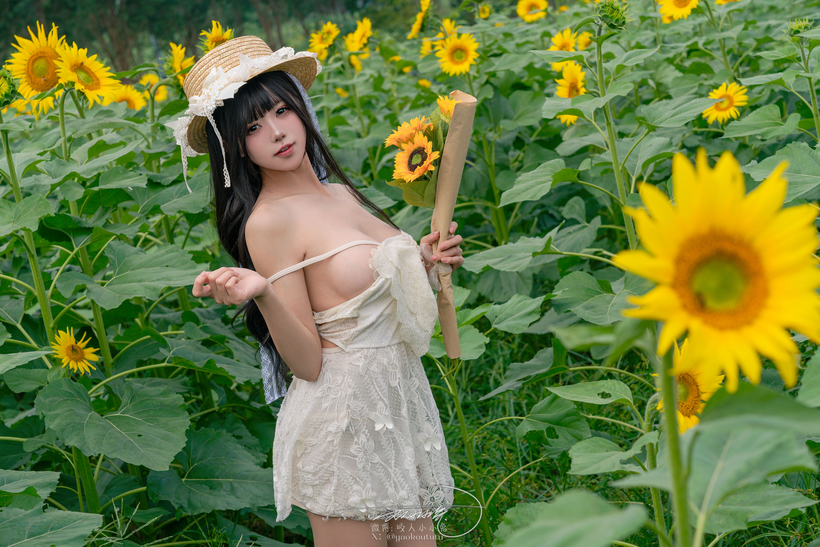 咬一口兔娘 - 夏の葵