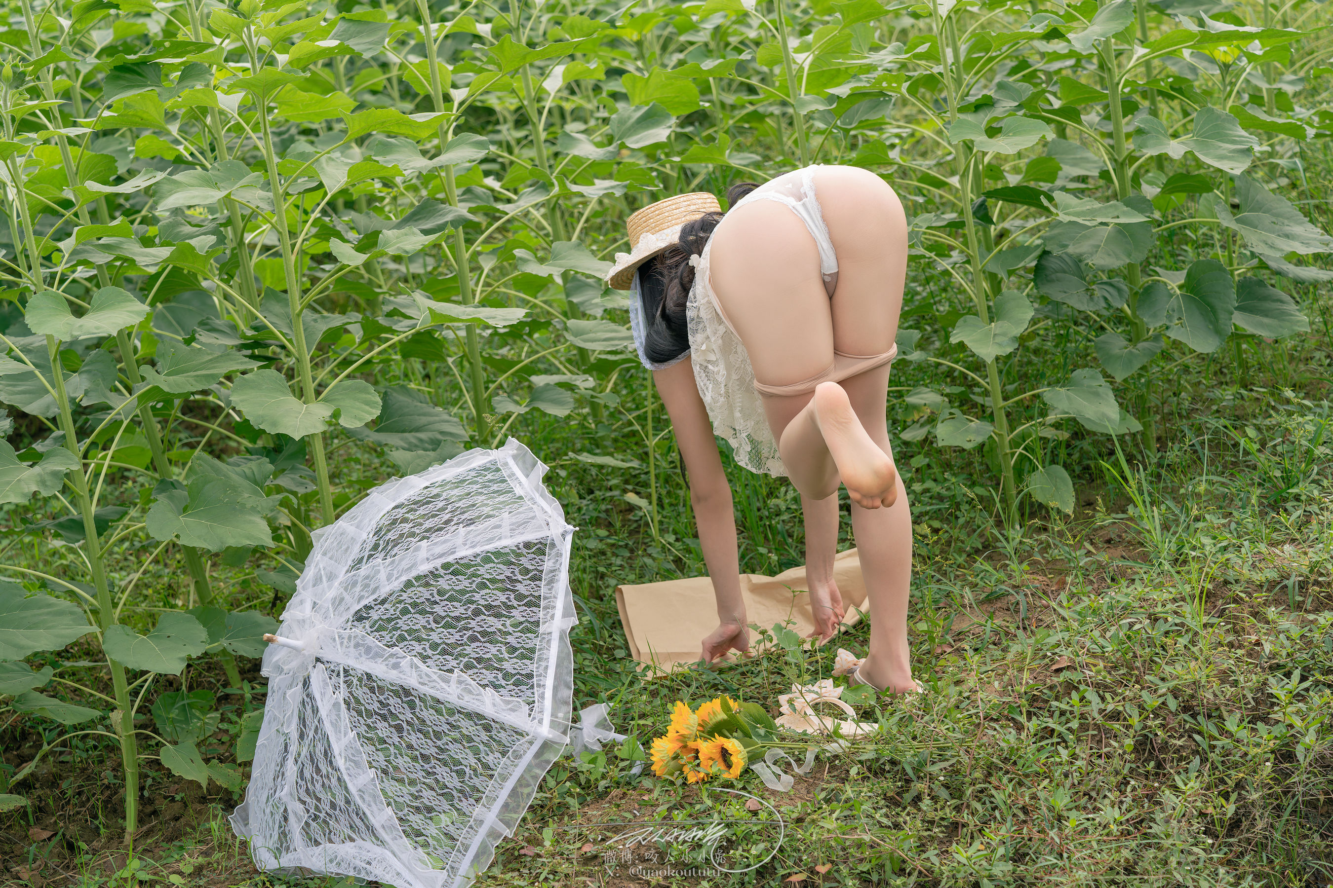 咬一口兔娘 - 夏の葵