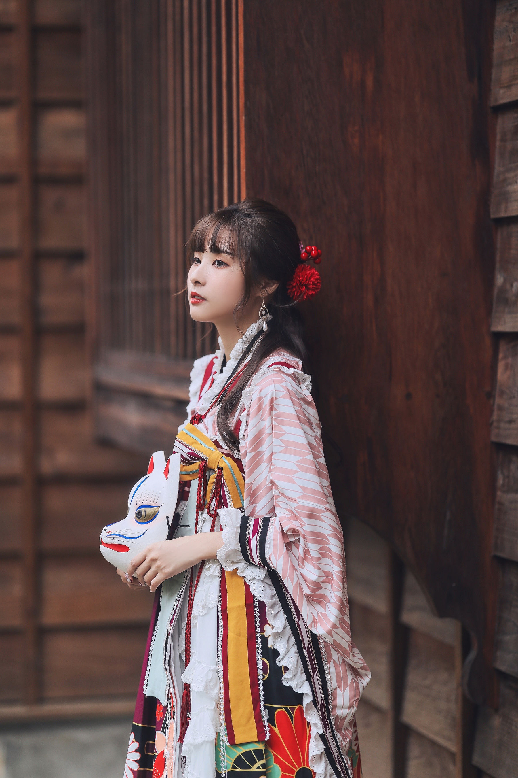 泥泥汝 - 神社巫女