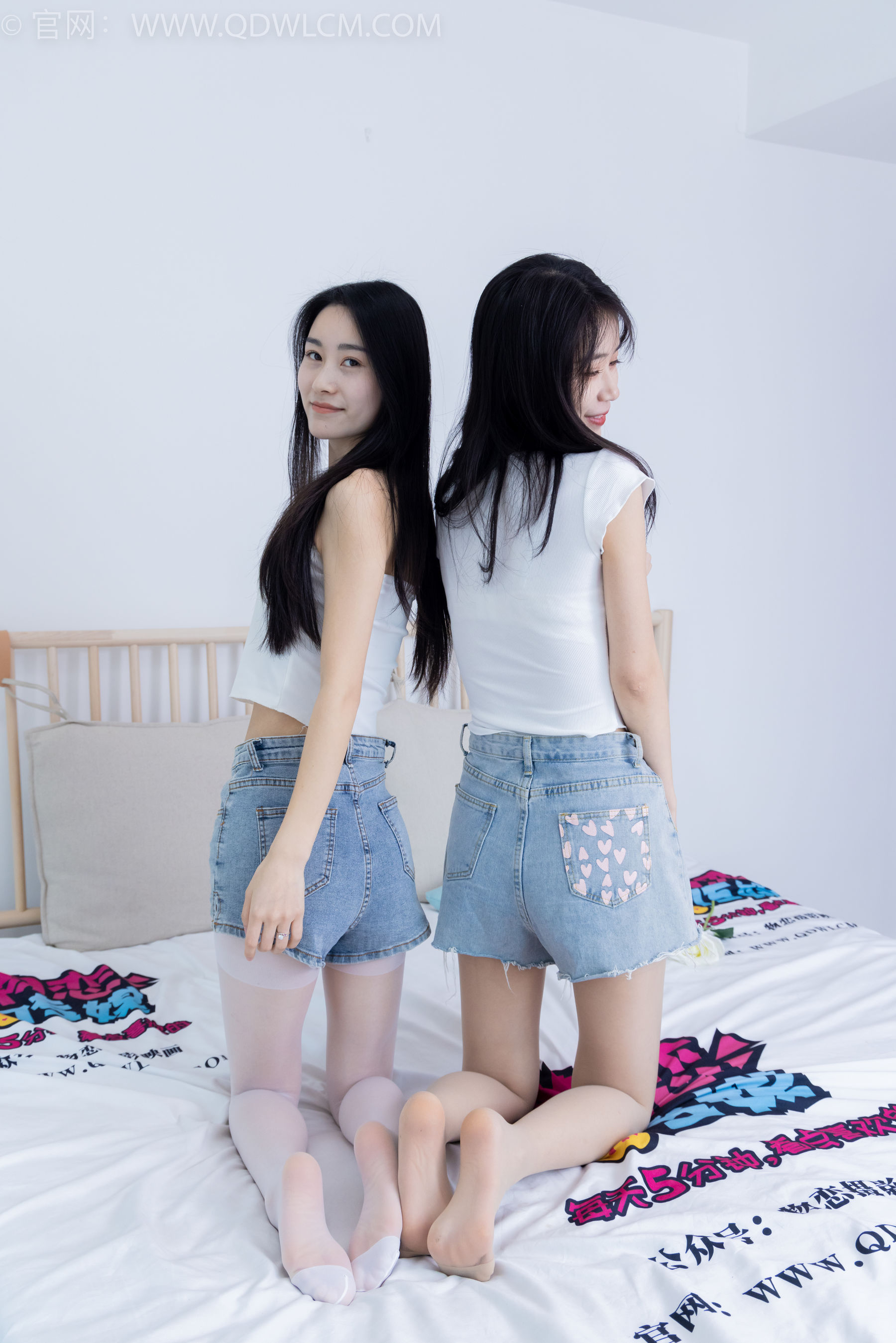 物恋传媒 No.2003 果汁&菜菜 -纯白记忆