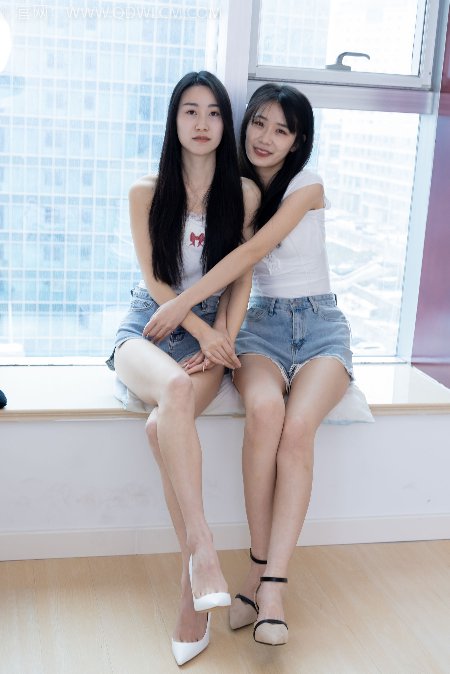 物恋传媒 No.2003 果汁&菜菜 -纯白记忆