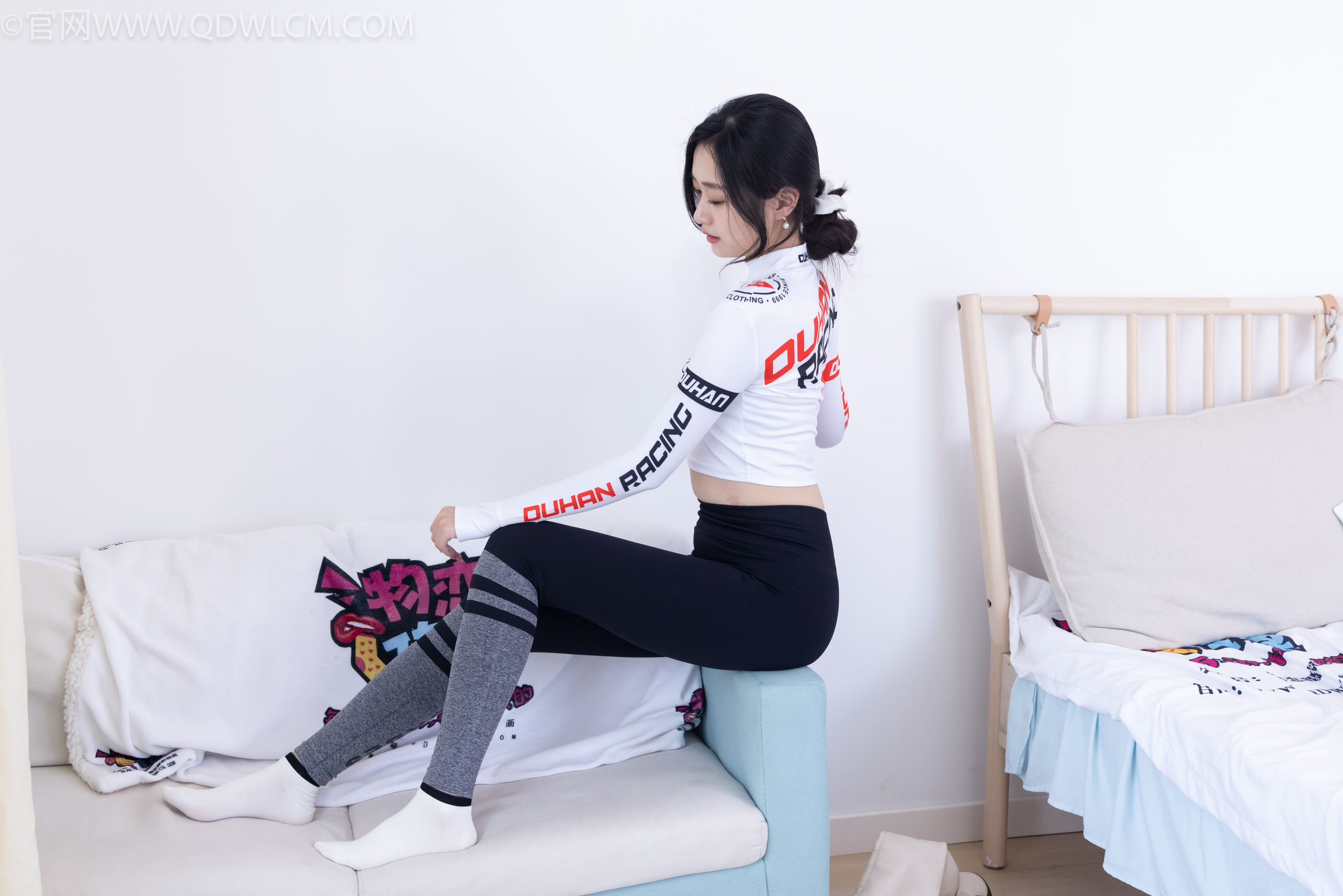 物恋传媒 No.2011 小敏 -赛车女宝贝