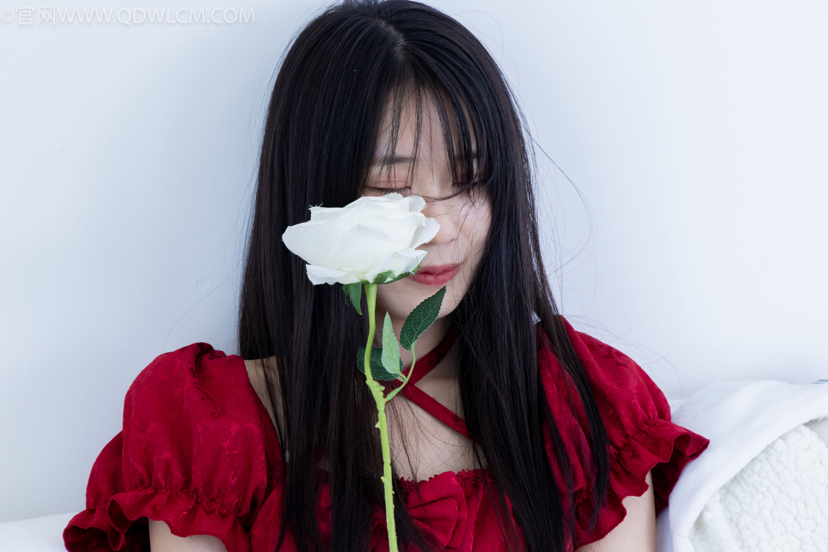 物恋传媒 No.2012 菜菜 -黑色蔷薇
