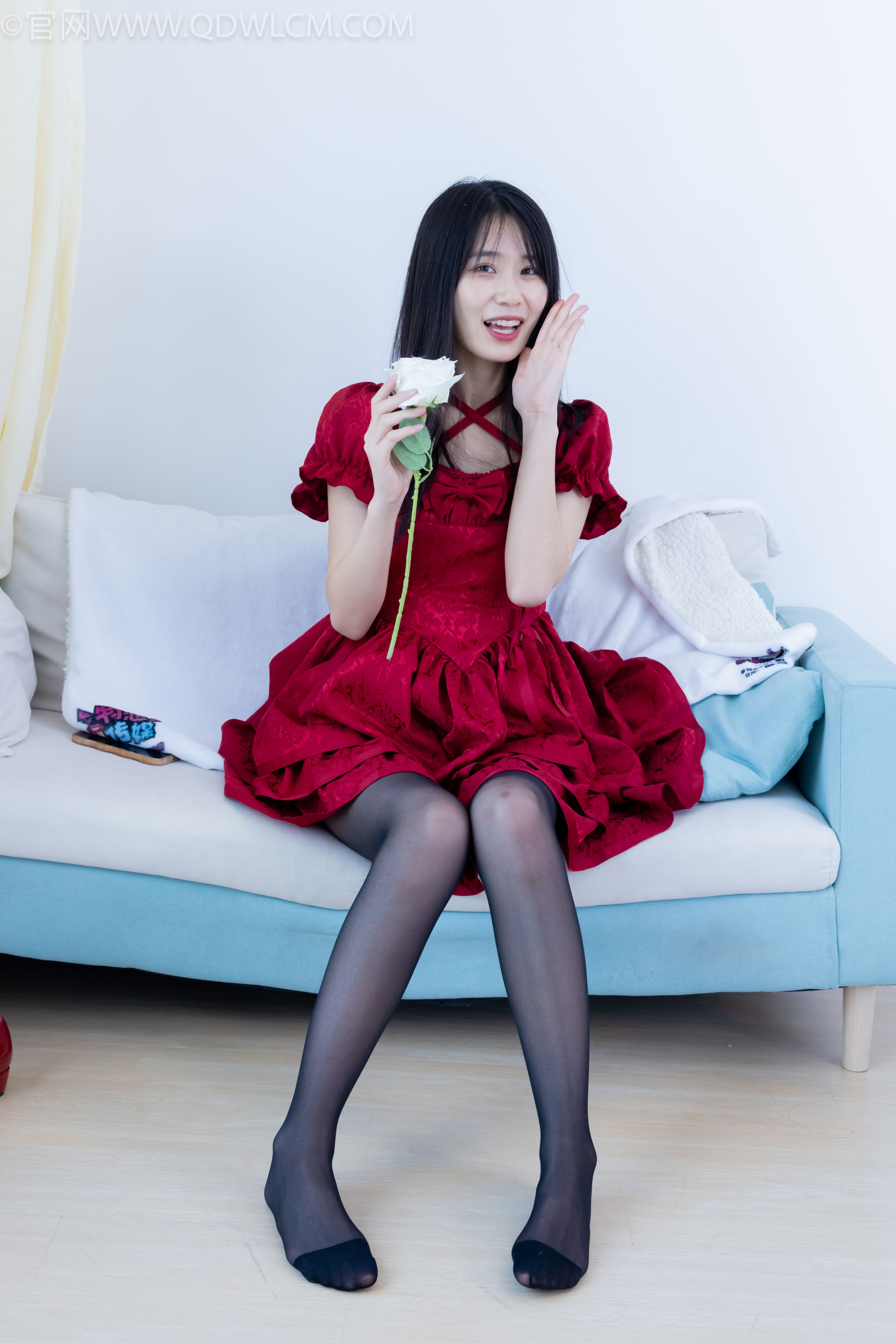 物恋传媒 No.2012 菜菜 -黑色蔷薇