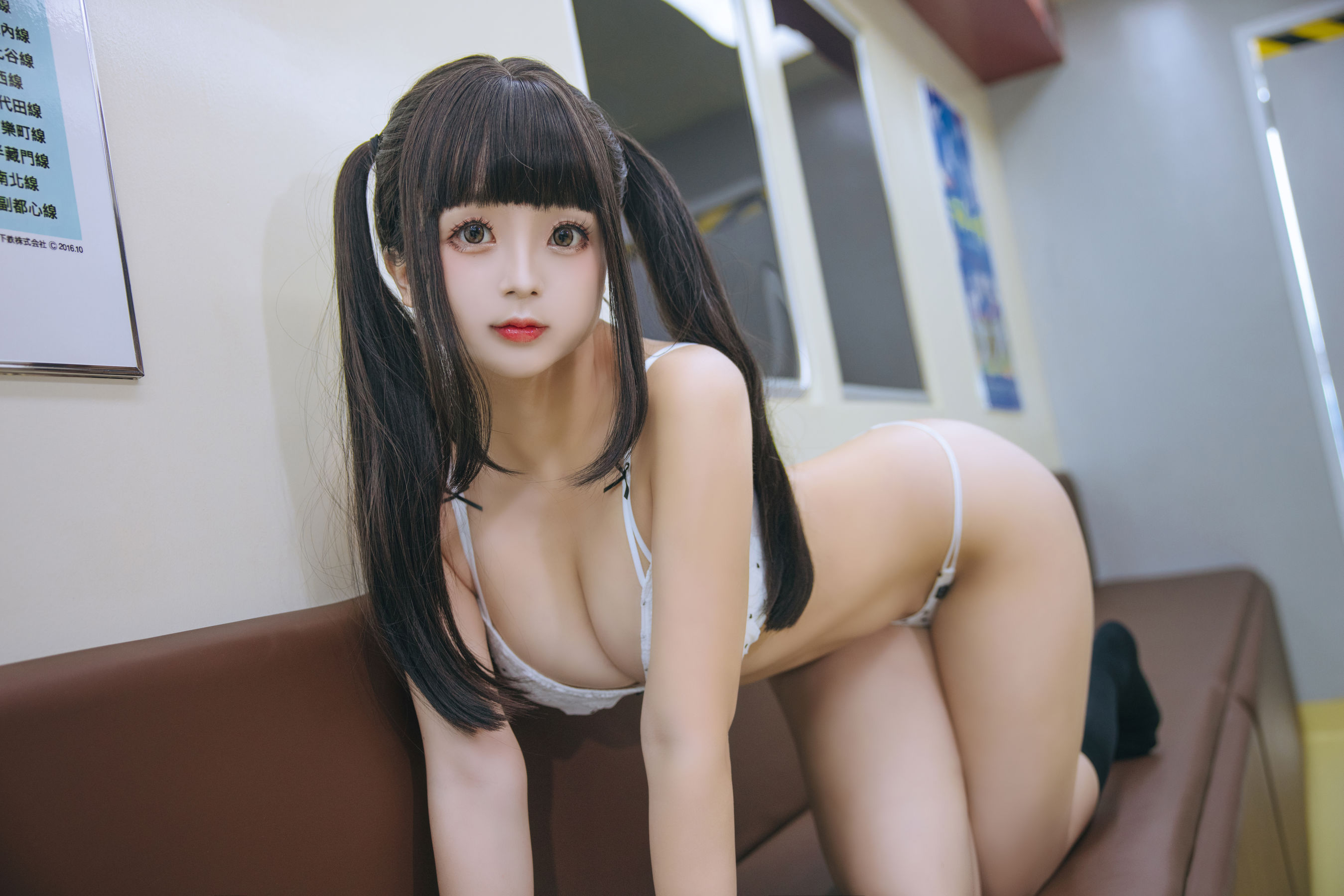 Cosplay日奈娇 - 列车JK