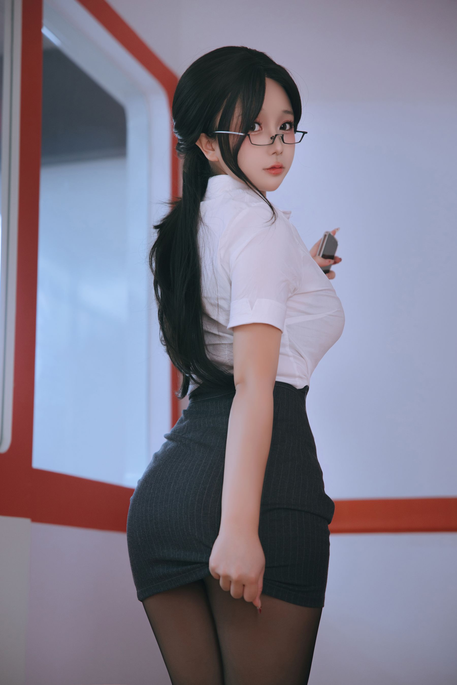Cosplay日奈娇 - 地铁OL