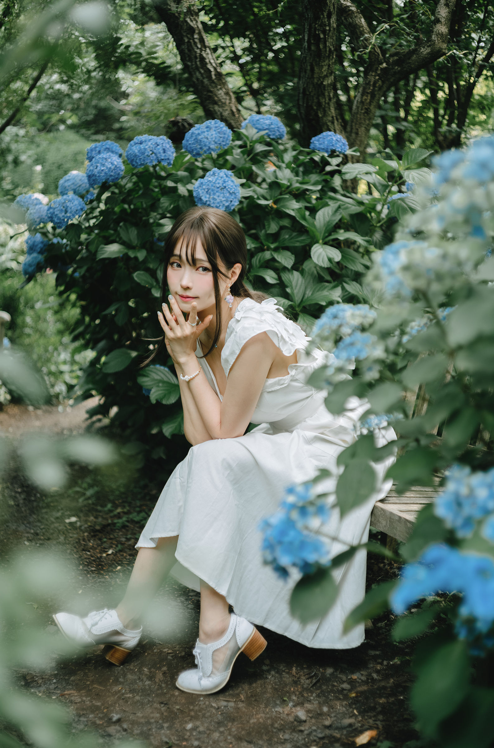 Ely_eee(ElyEE子) - Rainy Season 雨季繡球花