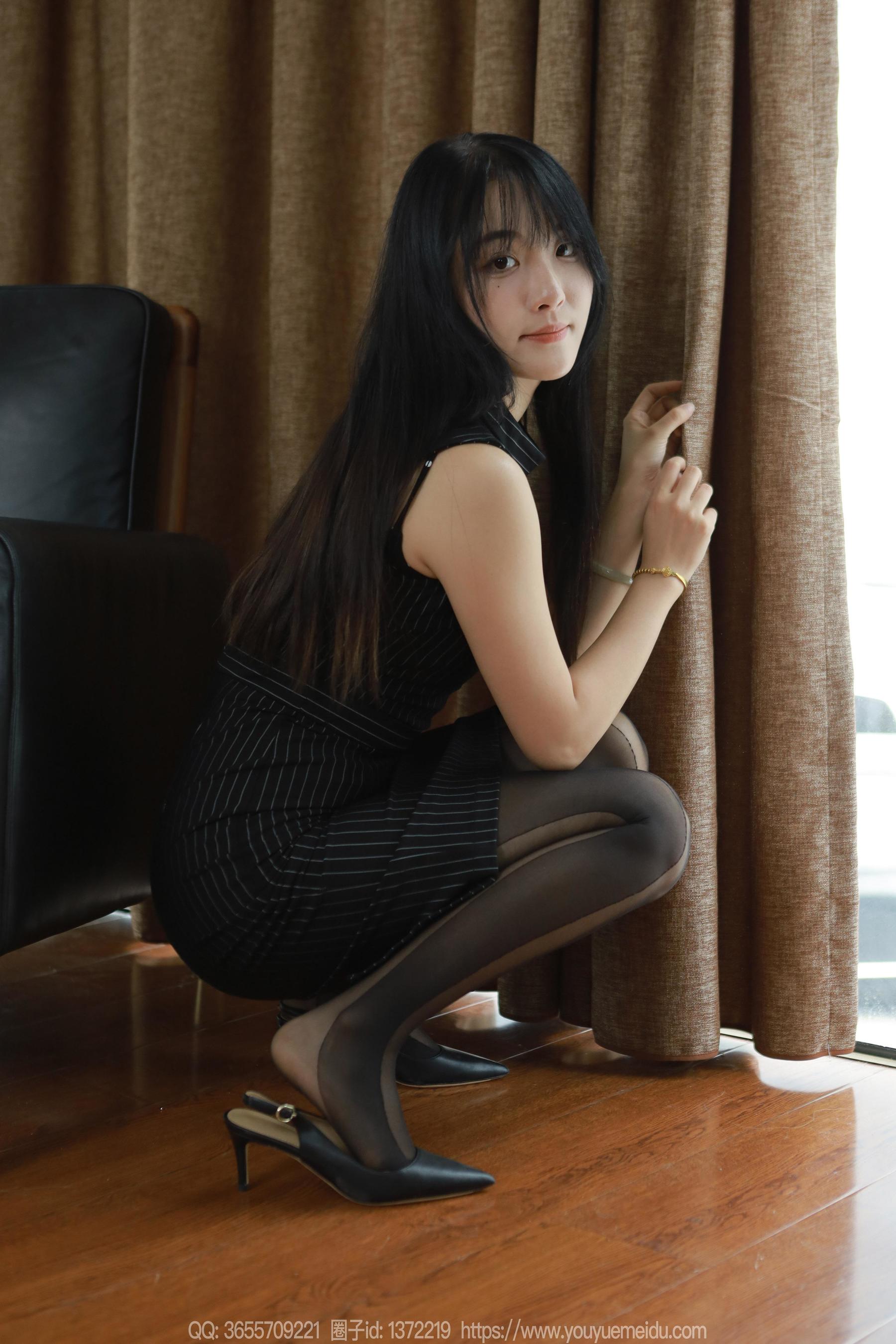 IESS异思趣向 - 模特： 婉萍 《美丽西瓜袜》