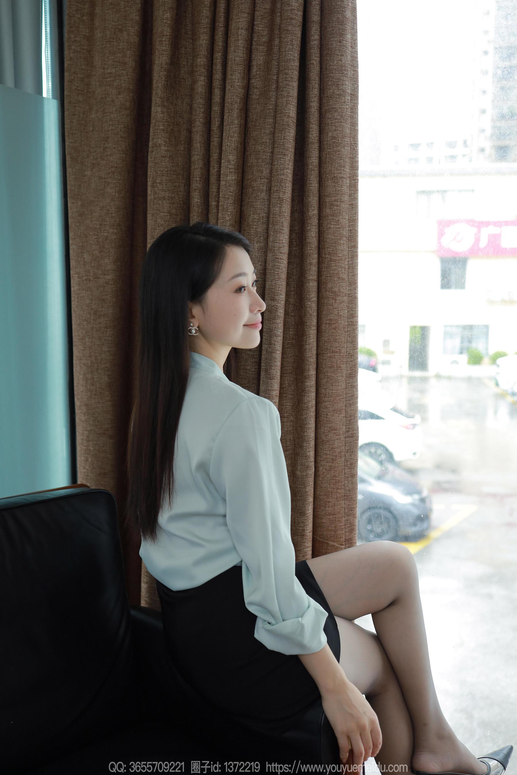 IESS异思趣向 - 模特： 小婕 《灰色丝》