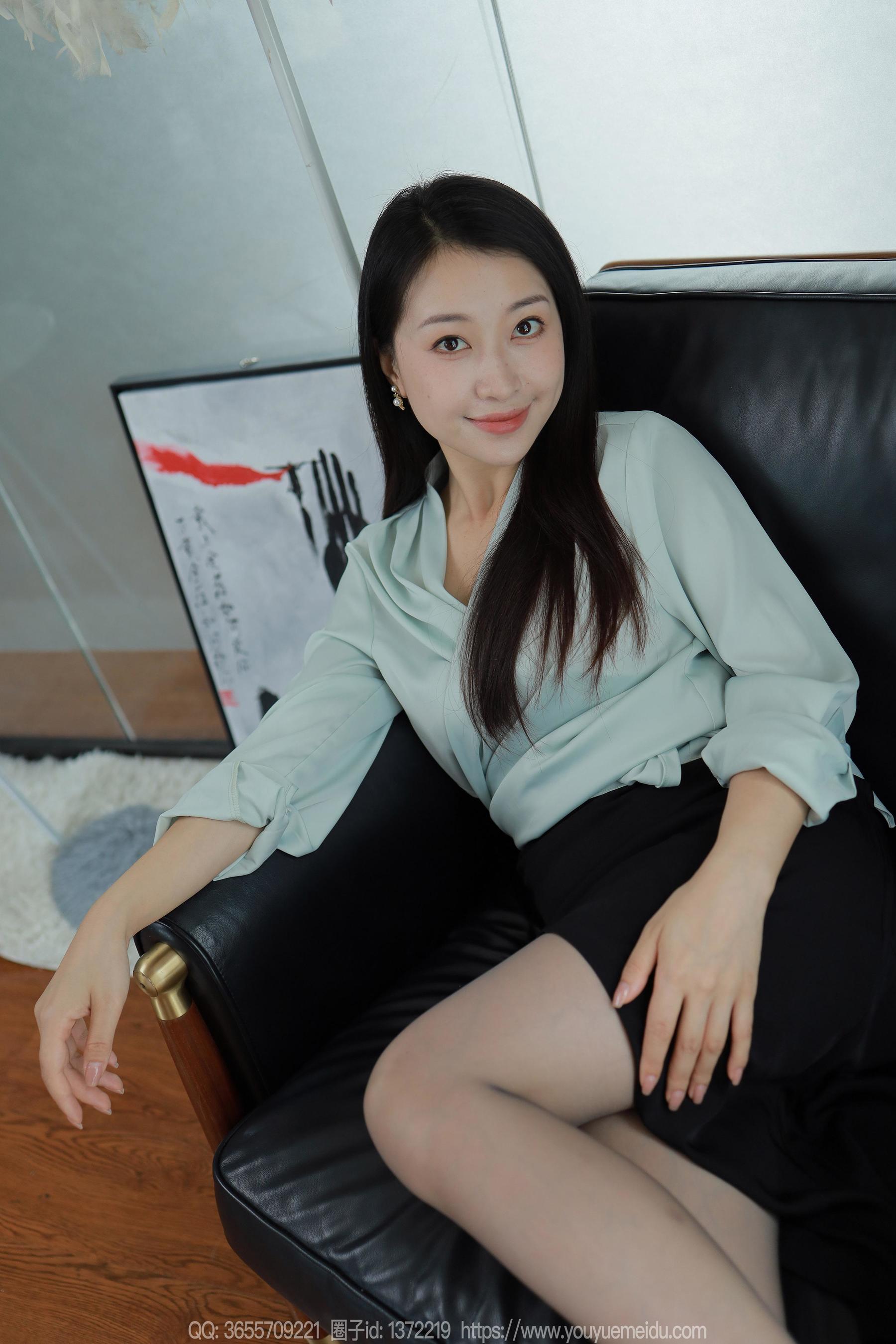 IESS异思趣向 - 模特： 小婕 《灰色丝》