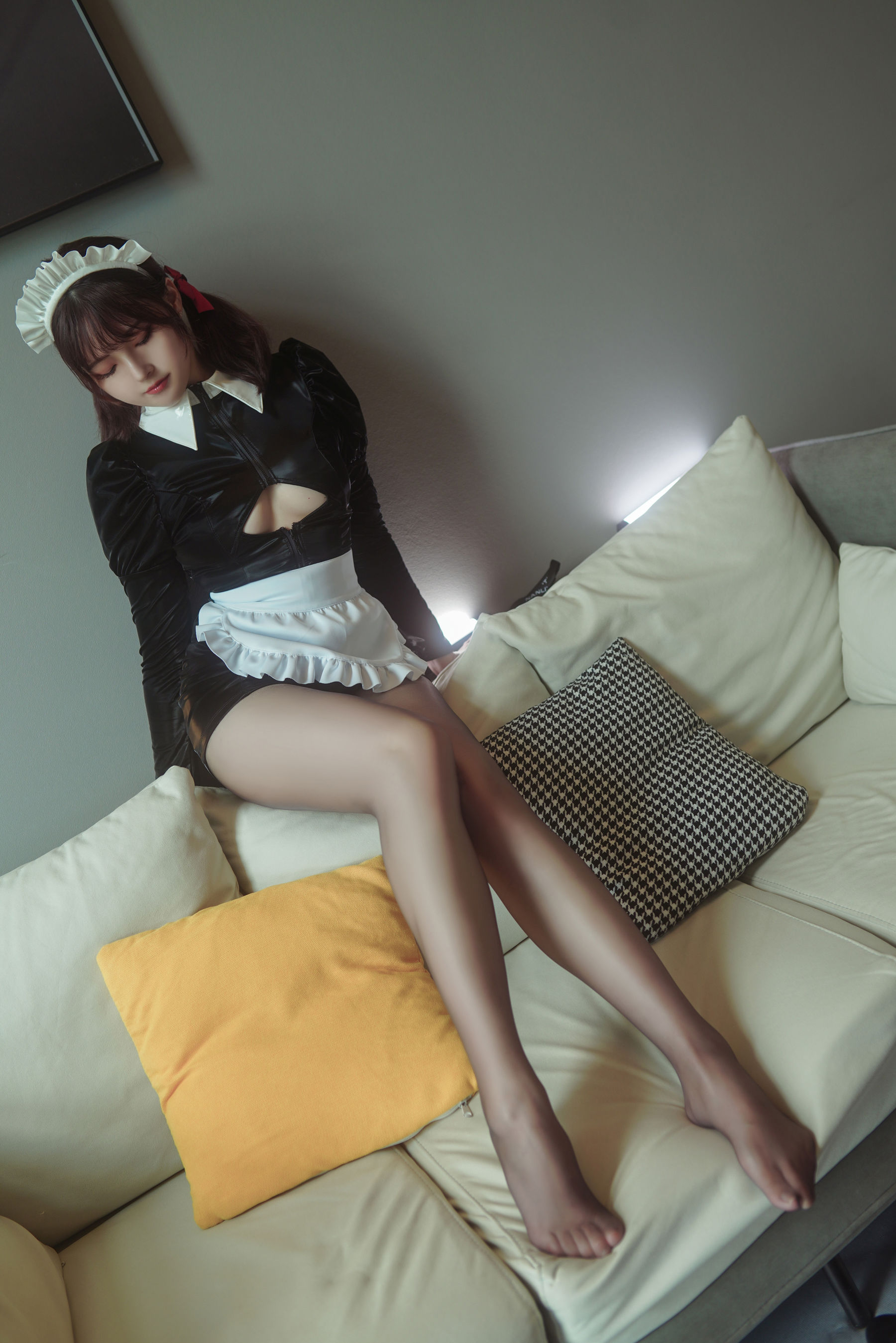 Natsuko夏夏子 - 漆黑女仆