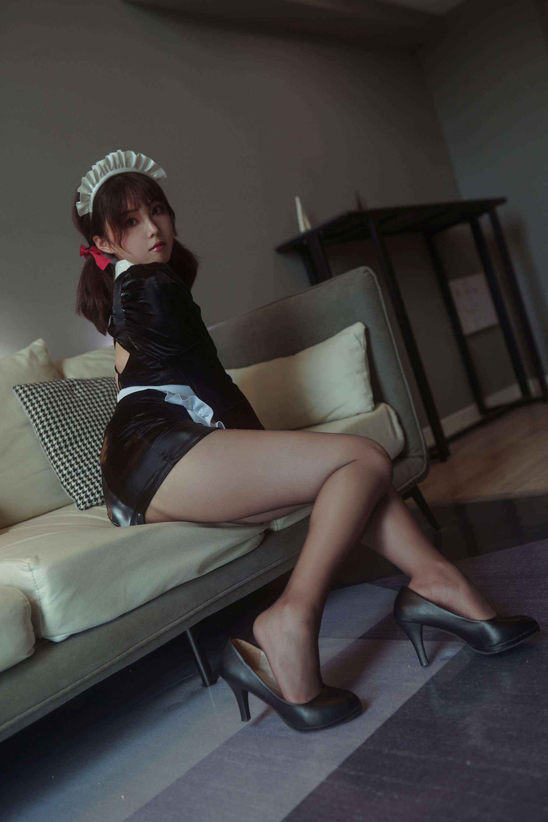 Natsuko夏夏子 - 漆黑女仆