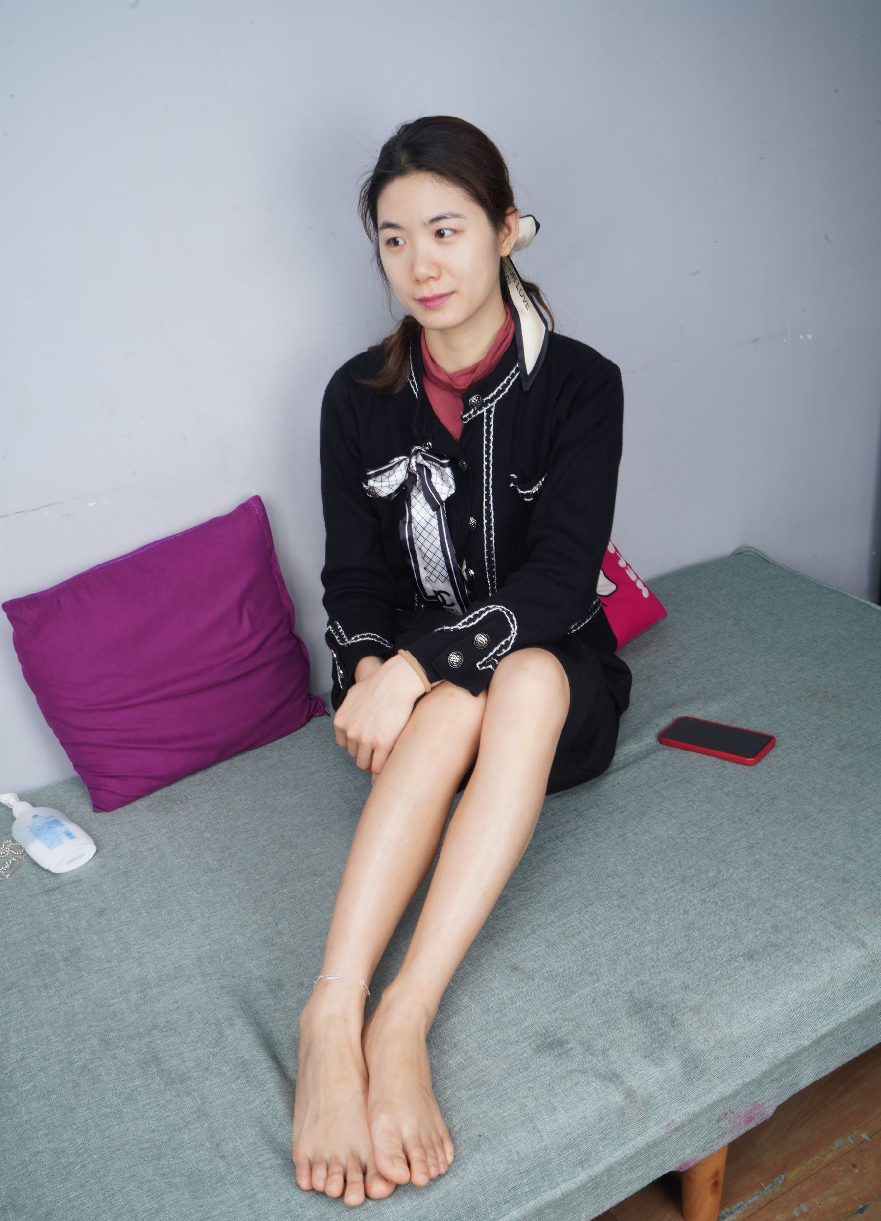 Pary摄影 No.146 新模 小柳 展示37码修长美脚