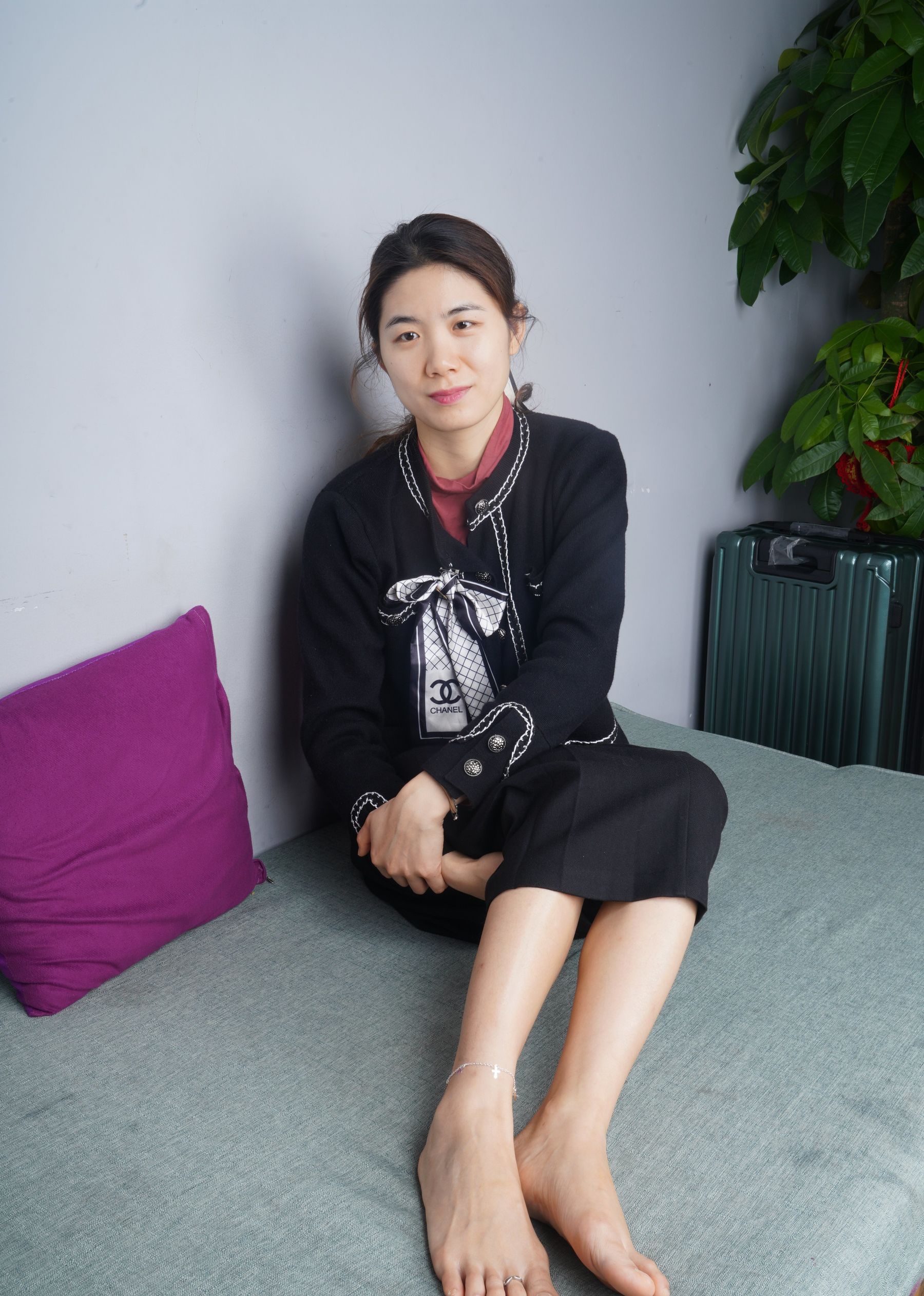 Pary摄影 No.146 新模 小柳 展示37码修长美脚