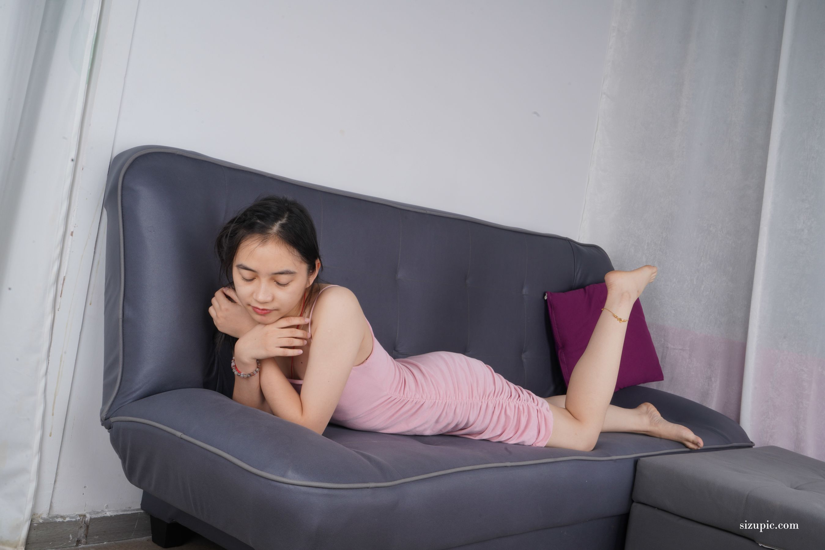 Pary摄影 No.148 新模 雨莉 性感美女37码美脚展示