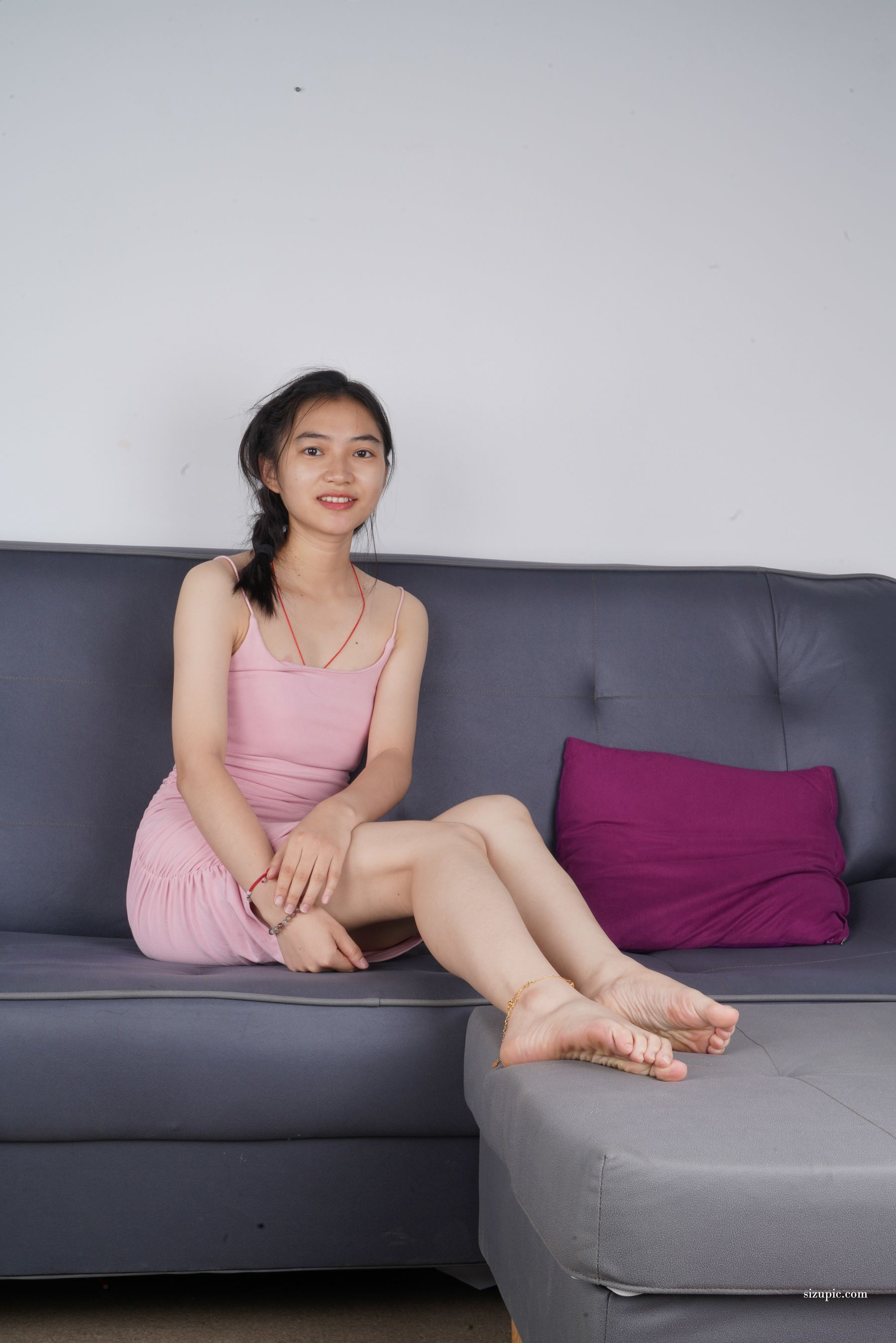 Pary摄影 No.148 新模 雨莉 性感美女37码美脚展示