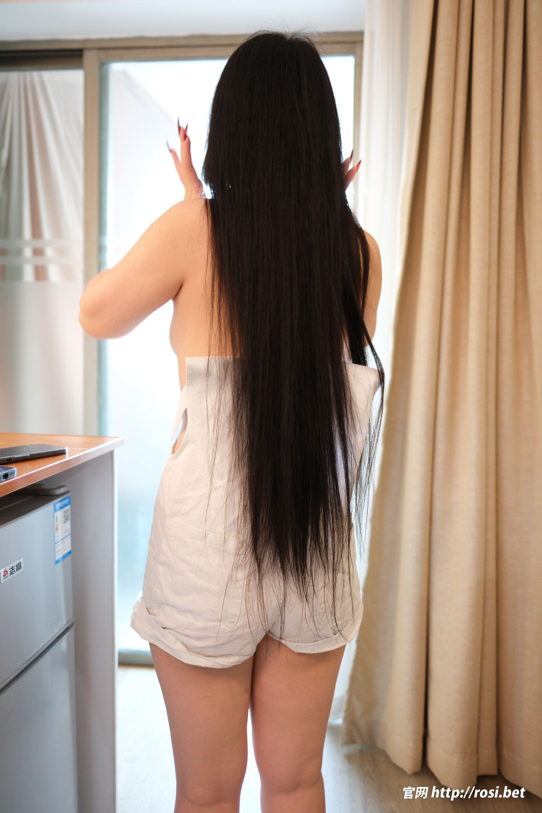 [ROSI写真] 2024.03.12 NO.4481