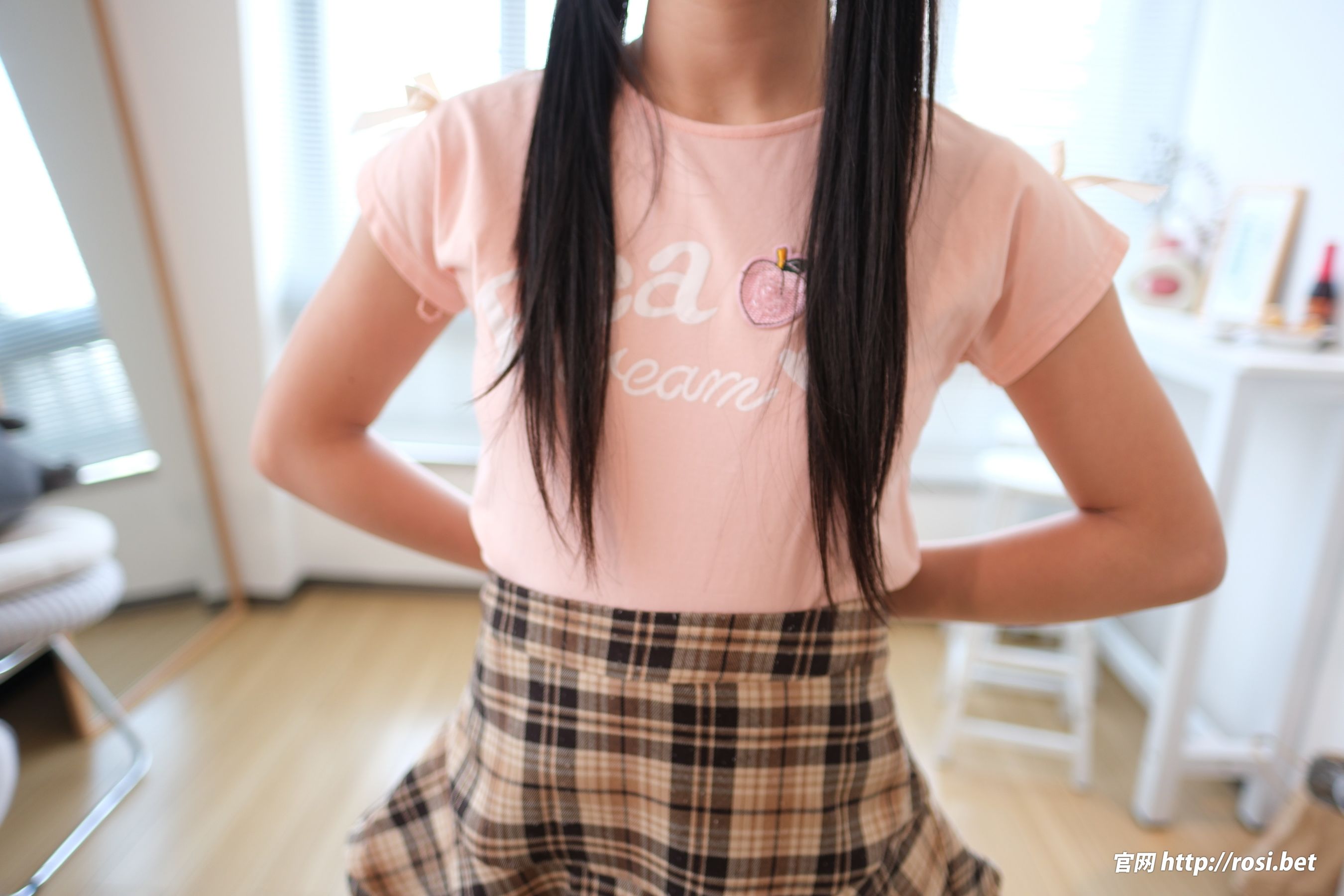 [ROSI写真] 2024.04.25 NO.4525