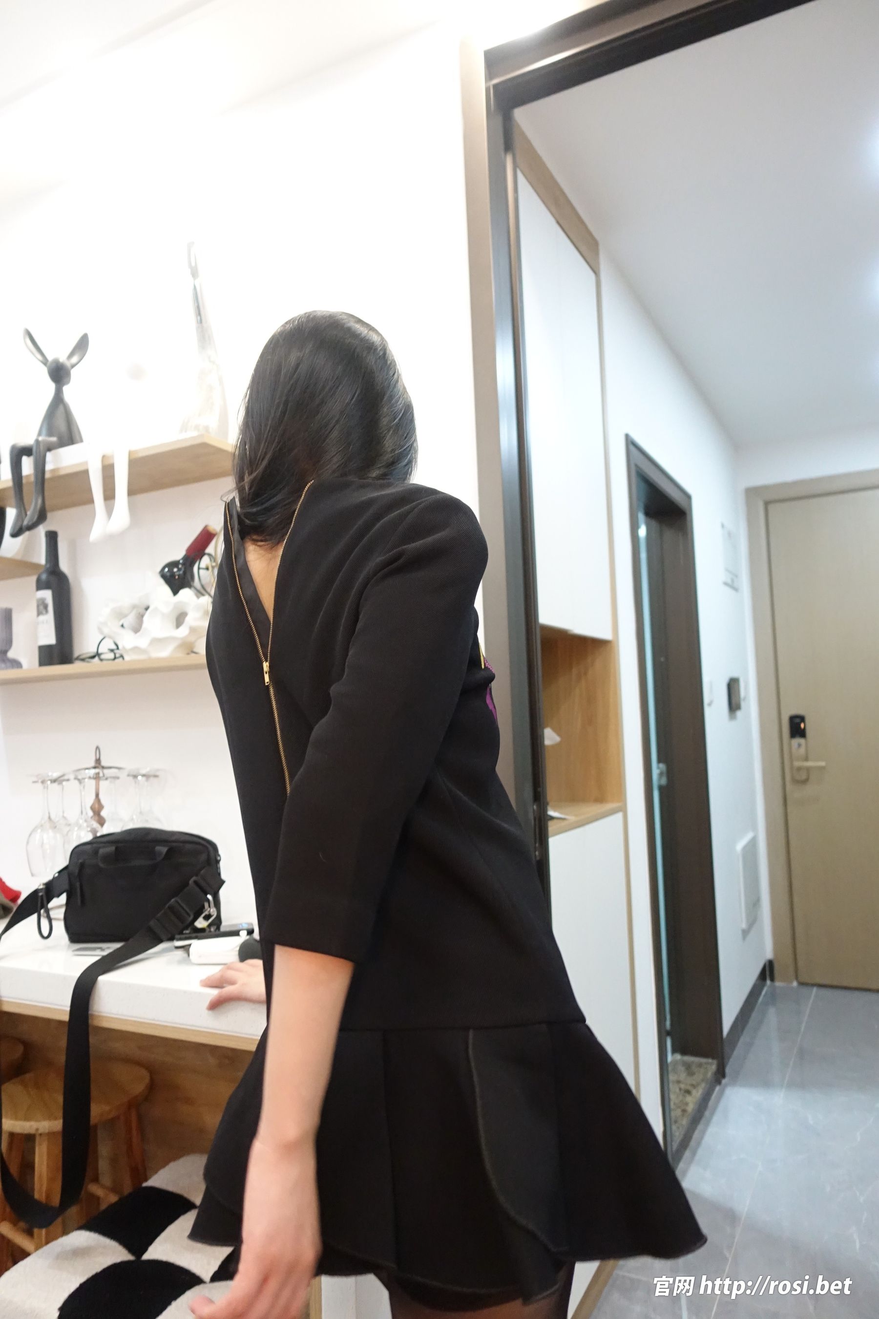 [ROSI写真] 2024.09.01 NO.4654