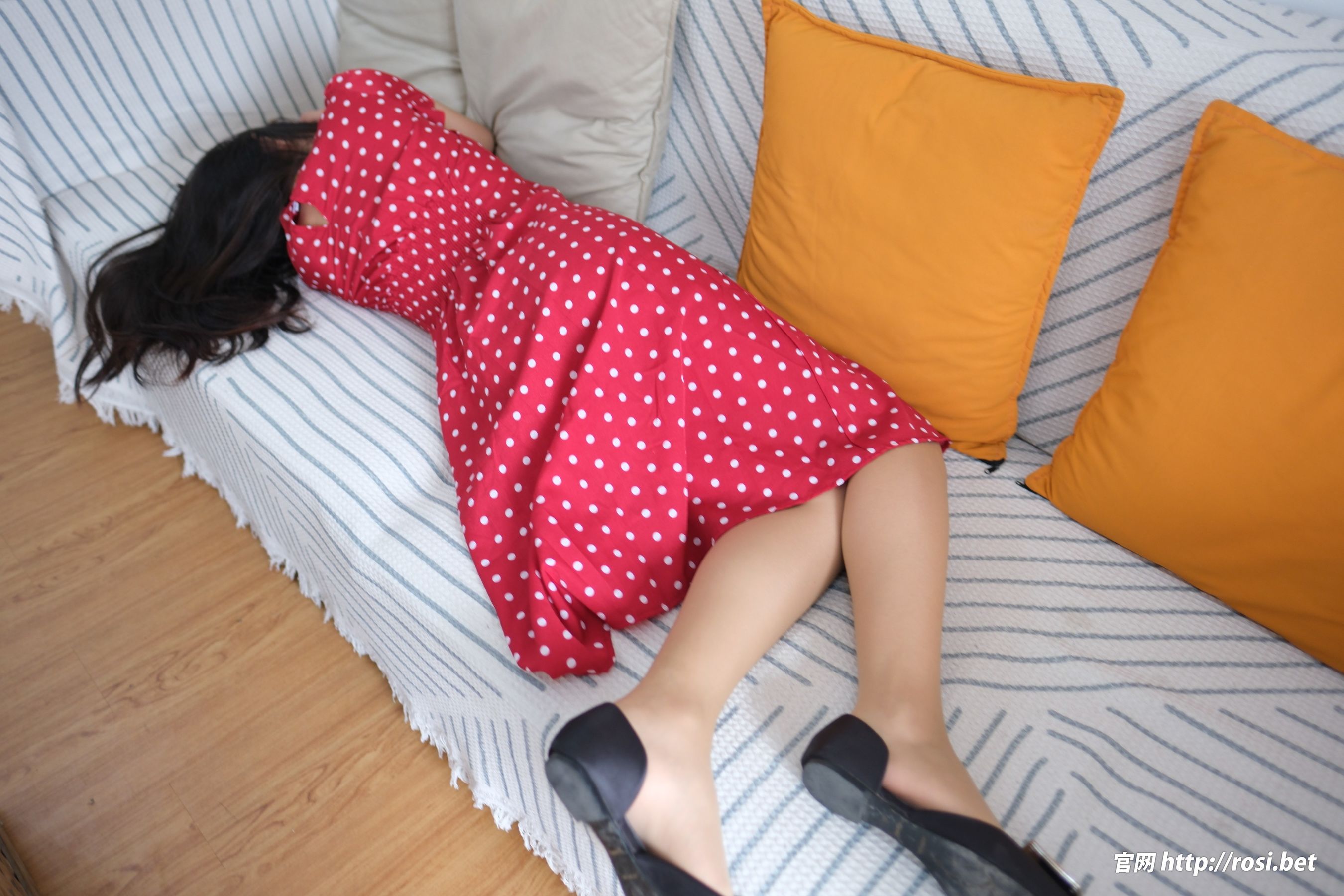 [ROSI写真] 2024.09.11 NO.4664