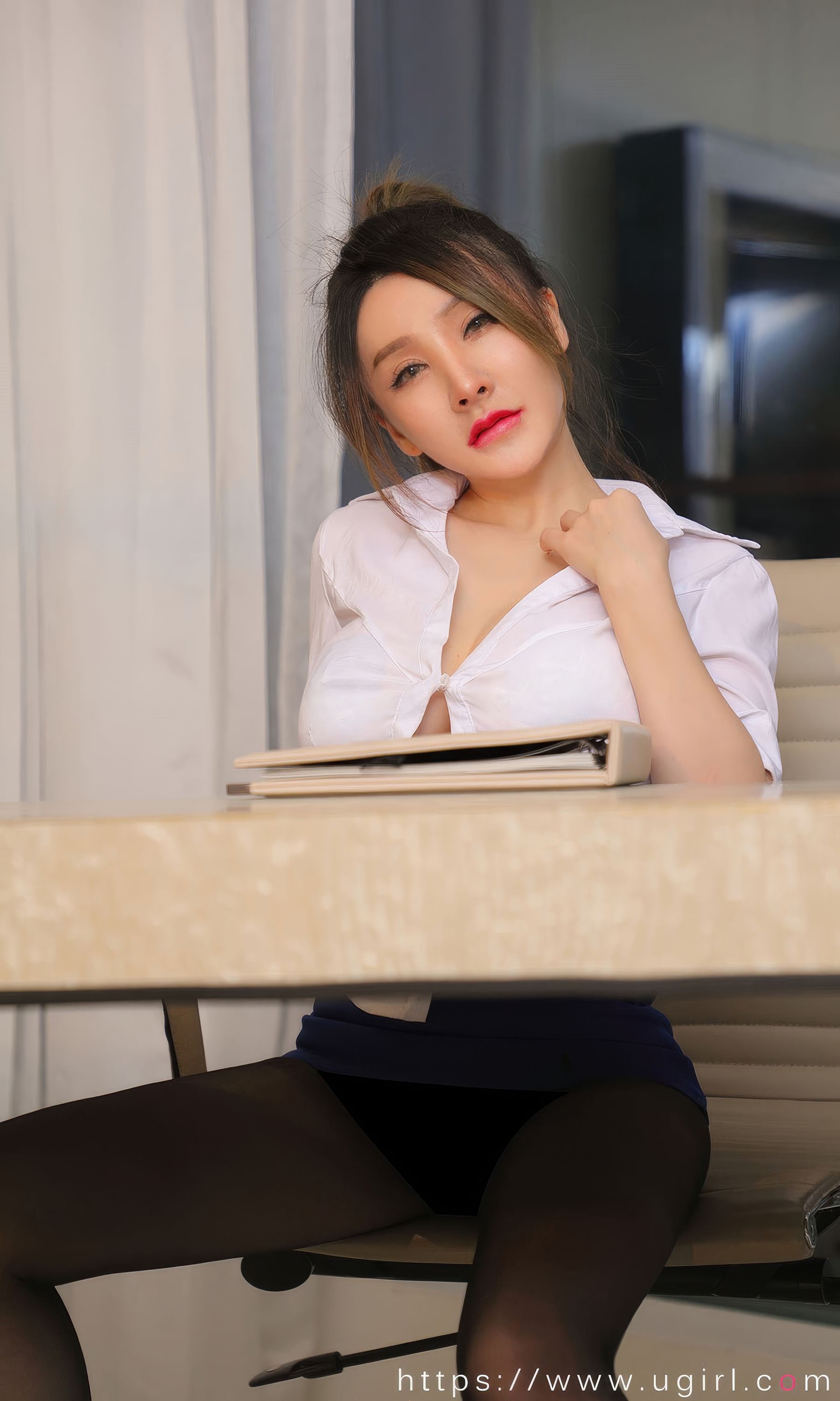 [Ugirls]爱尤物 No.2897 私人助理 阿娇
