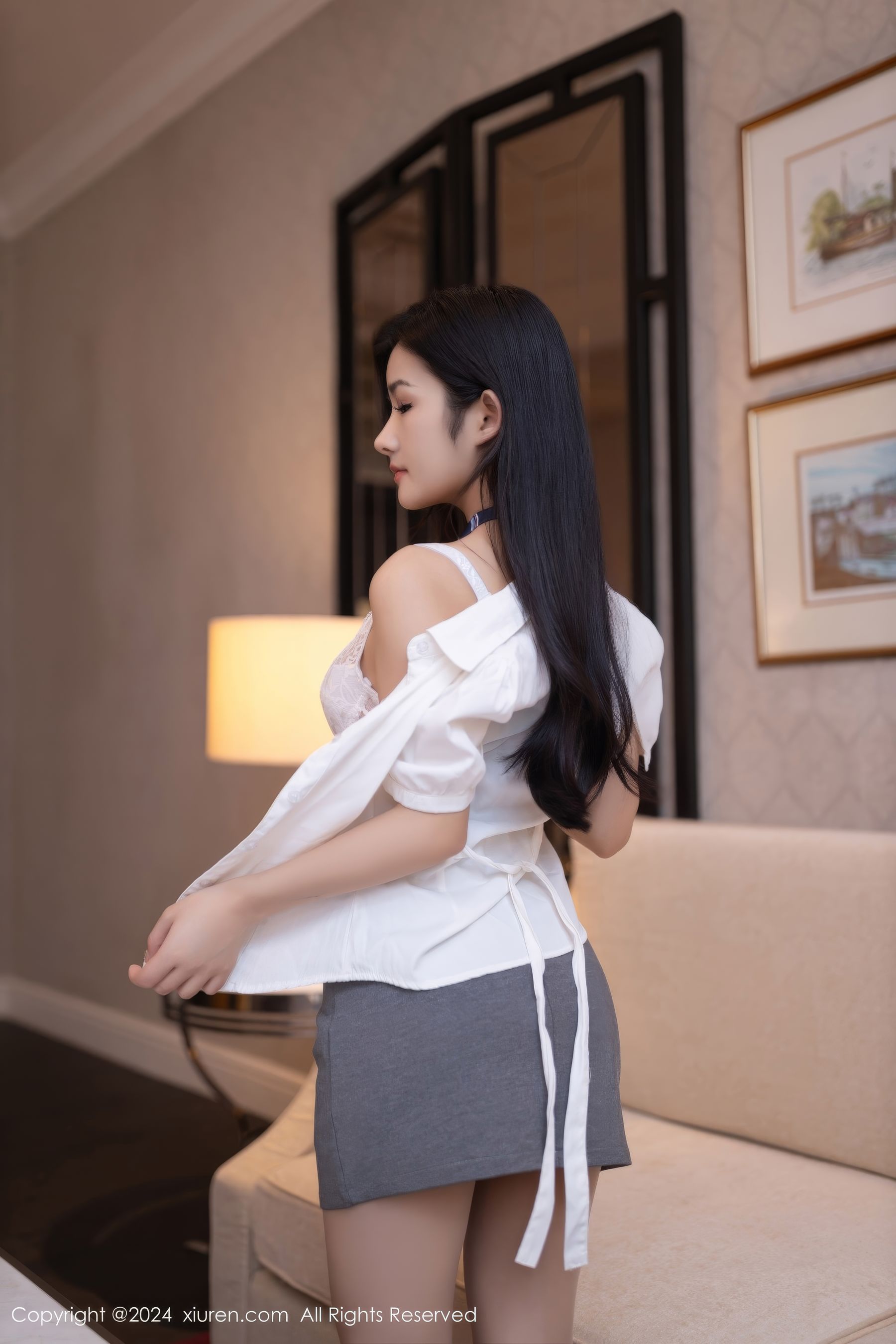 [秀人XiuRen] 2024.07.24 No.8910 谭小灵