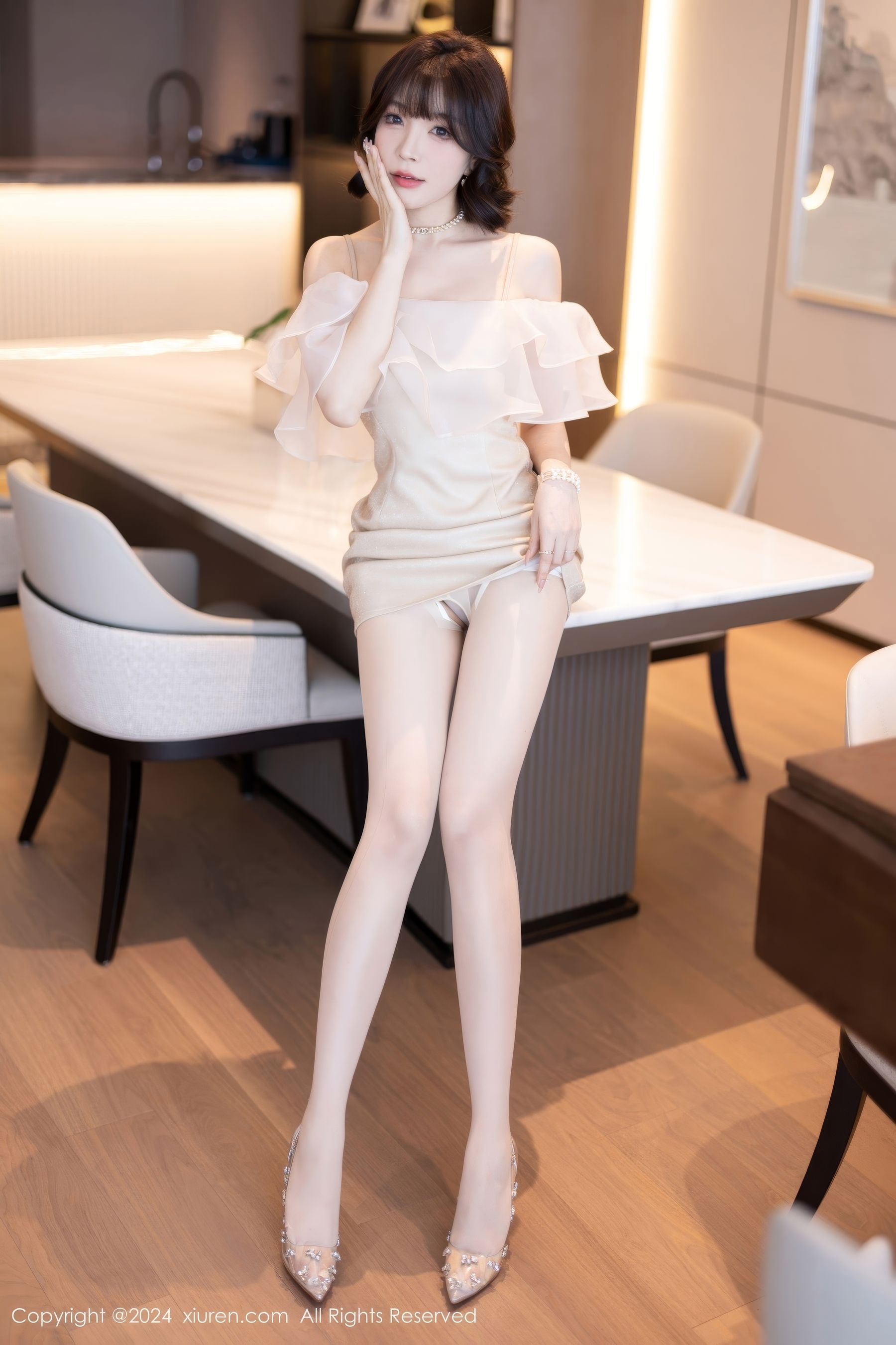 [秀人XiuRen] 2024.07.25 No.8917 徐莉芝Booty