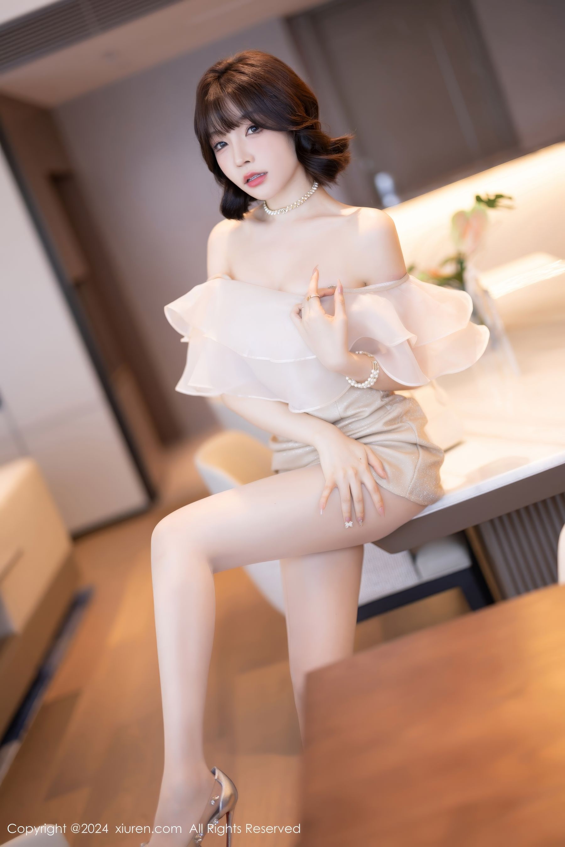 [秀人XiuRen] 2024.07.25 No.8917 徐莉芝Booty