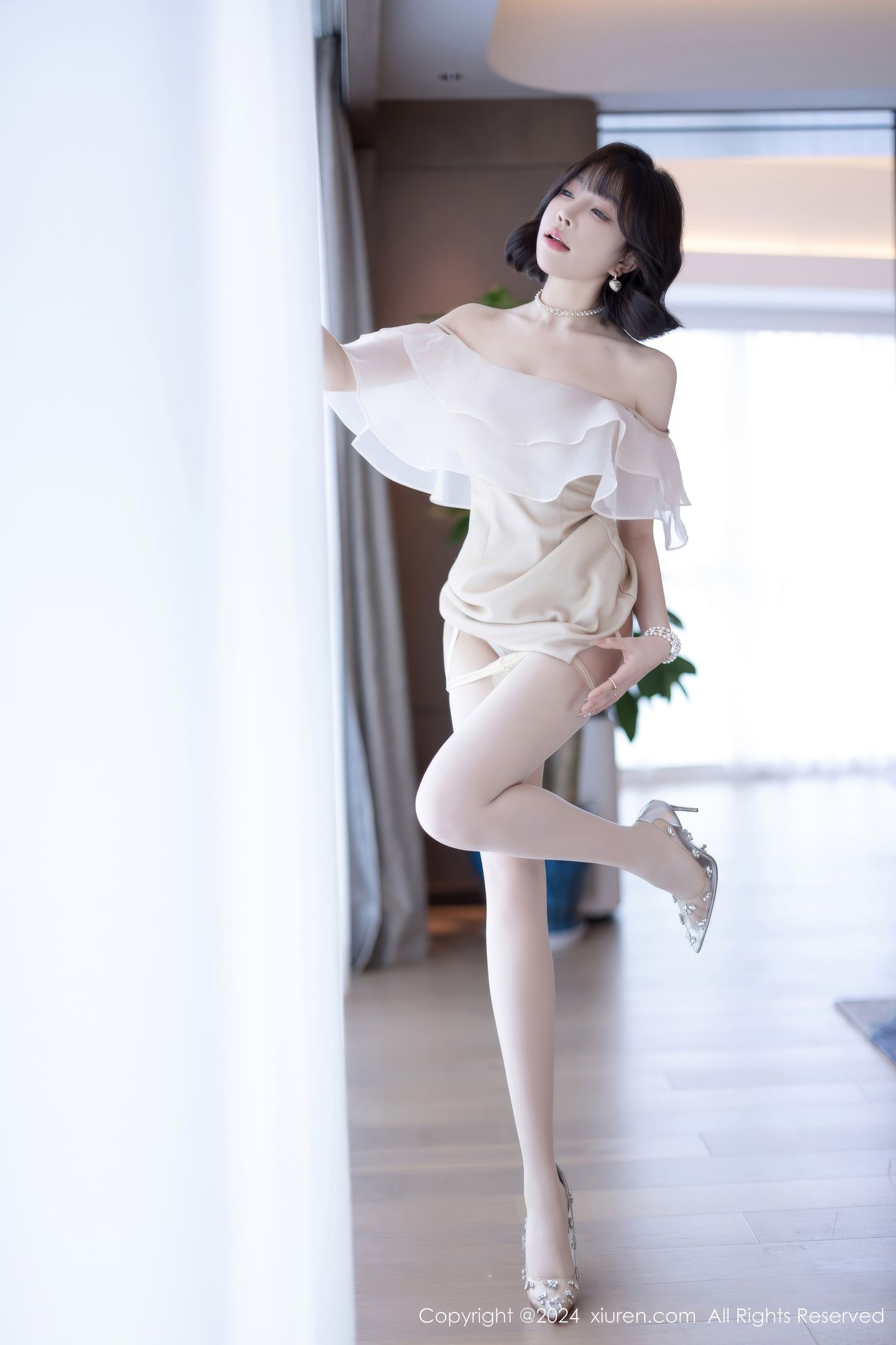 [秀人XiuRen] 2024.07.25 No.8917 徐莉芝Booty