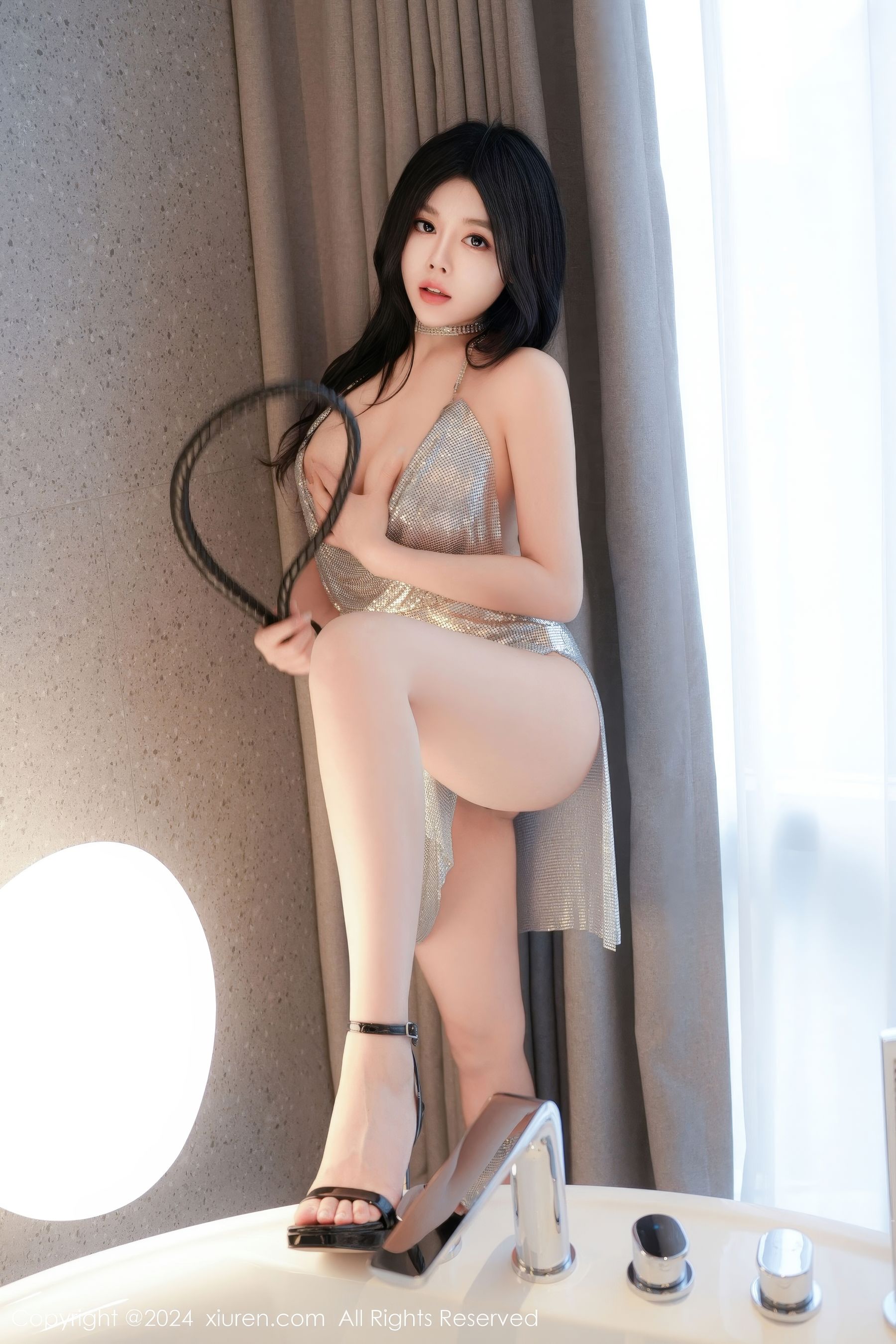 [秀人XiuRen] 2024.08.15 No.9017 董媛媛Janel