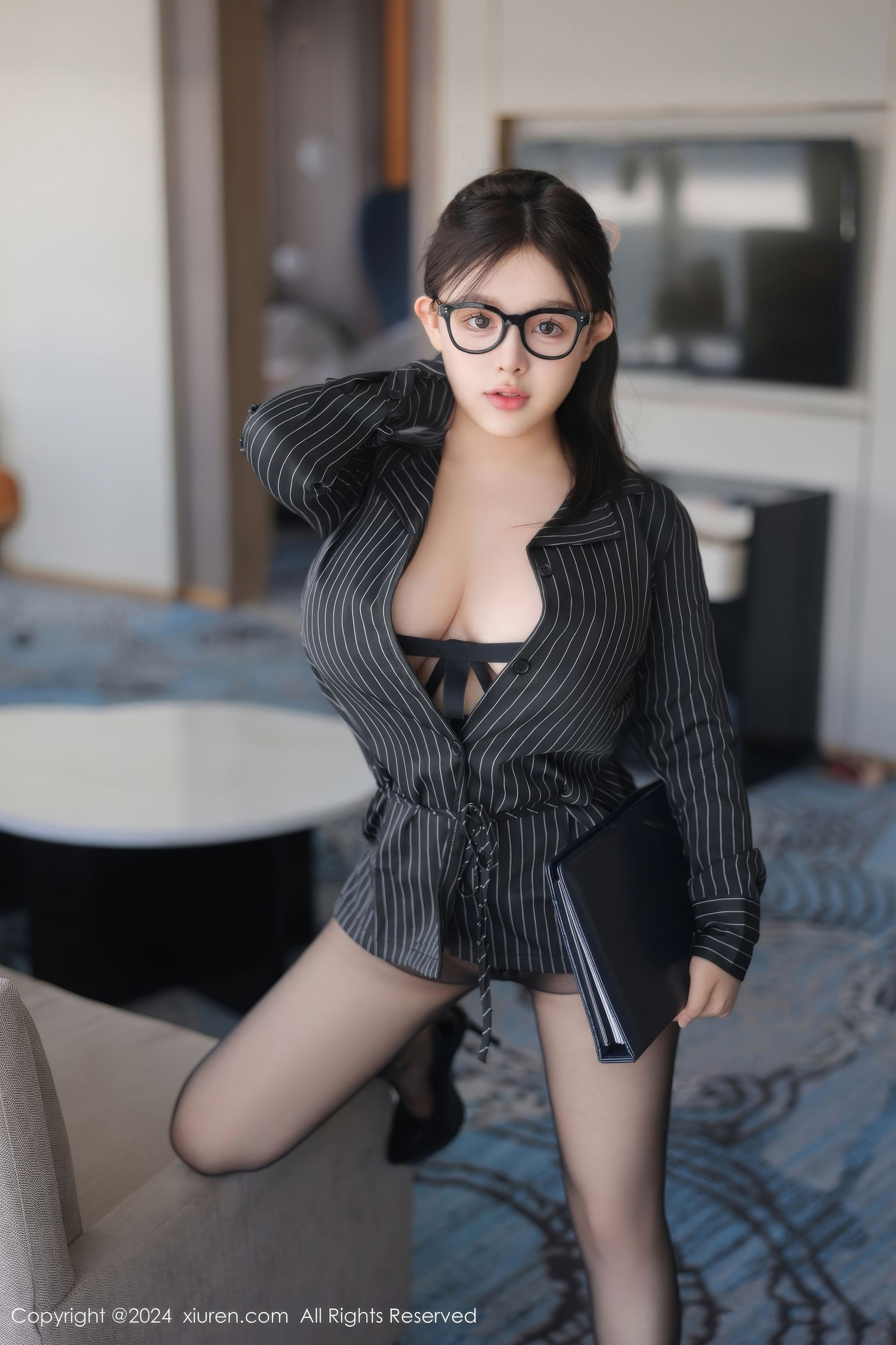 [秀人XiuRen] 2024.08.16 No.9026 娜娜子yy