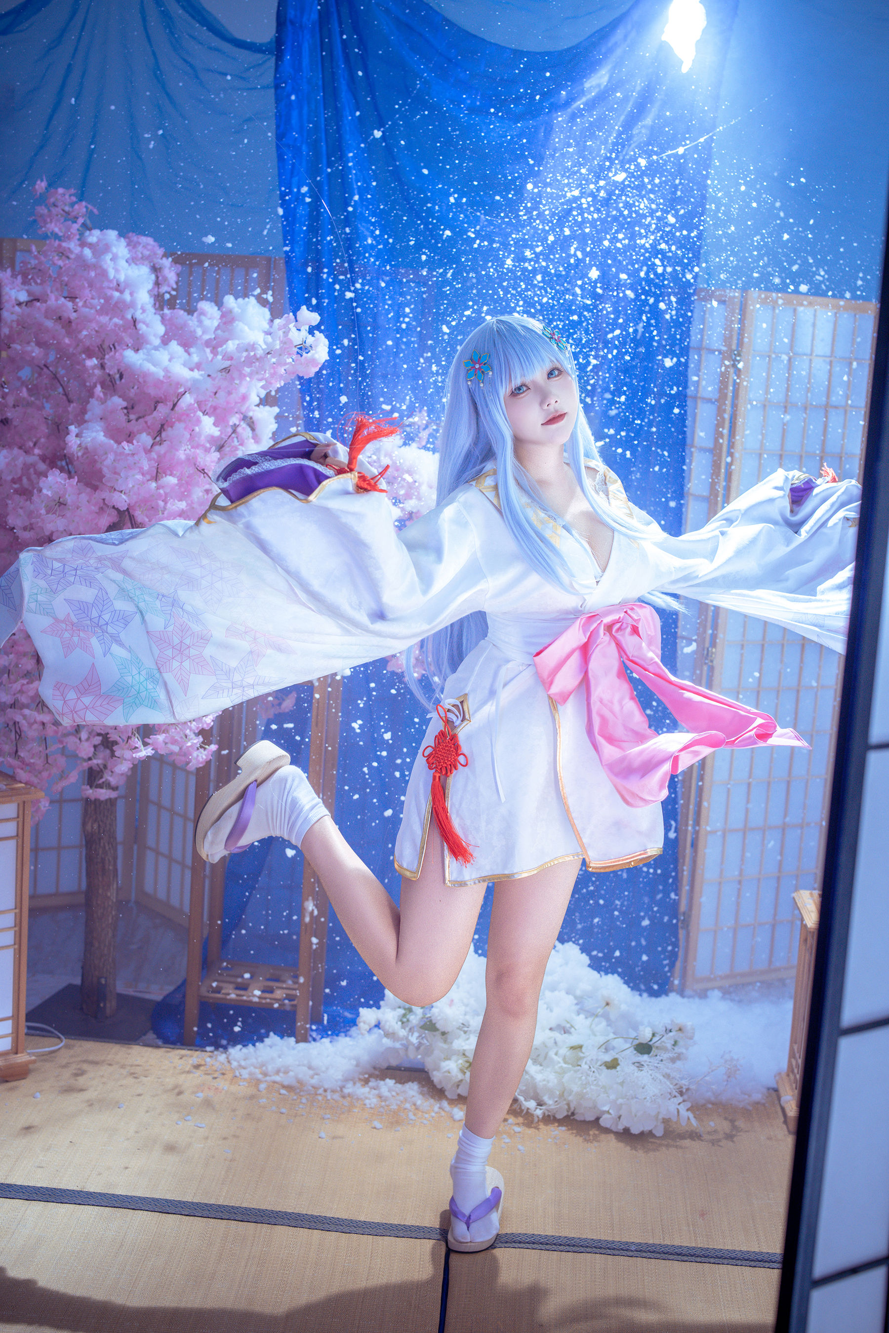 是一只熊仔吗 - 白雪姬 (美少女万华镜异闻：雪女)