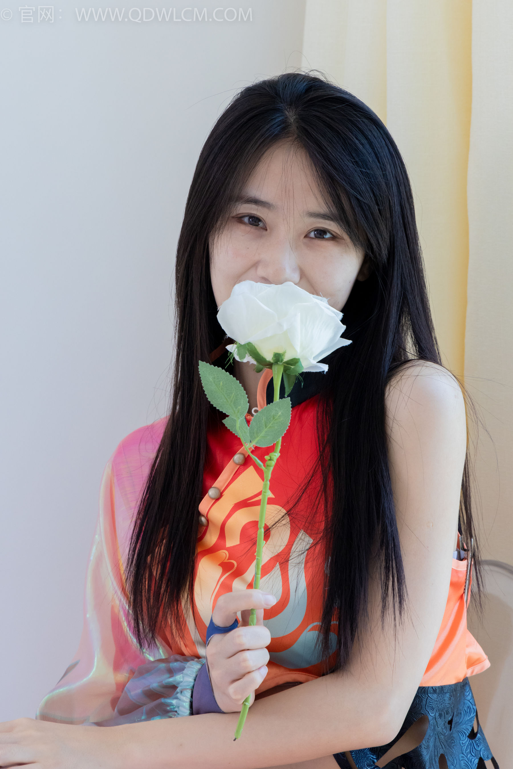 物恋传媒 No.2050 菜菜 -枫叶黄