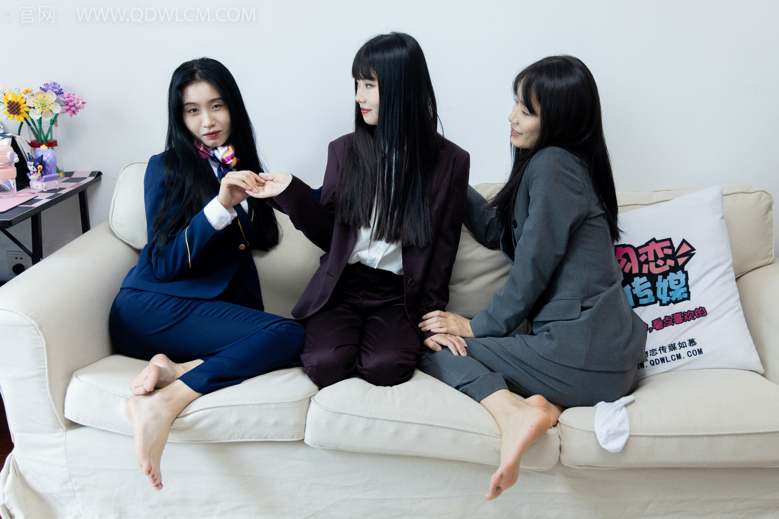 物恋传媒 No.2074 菜菜&米米&绒绒 -我们的秘密