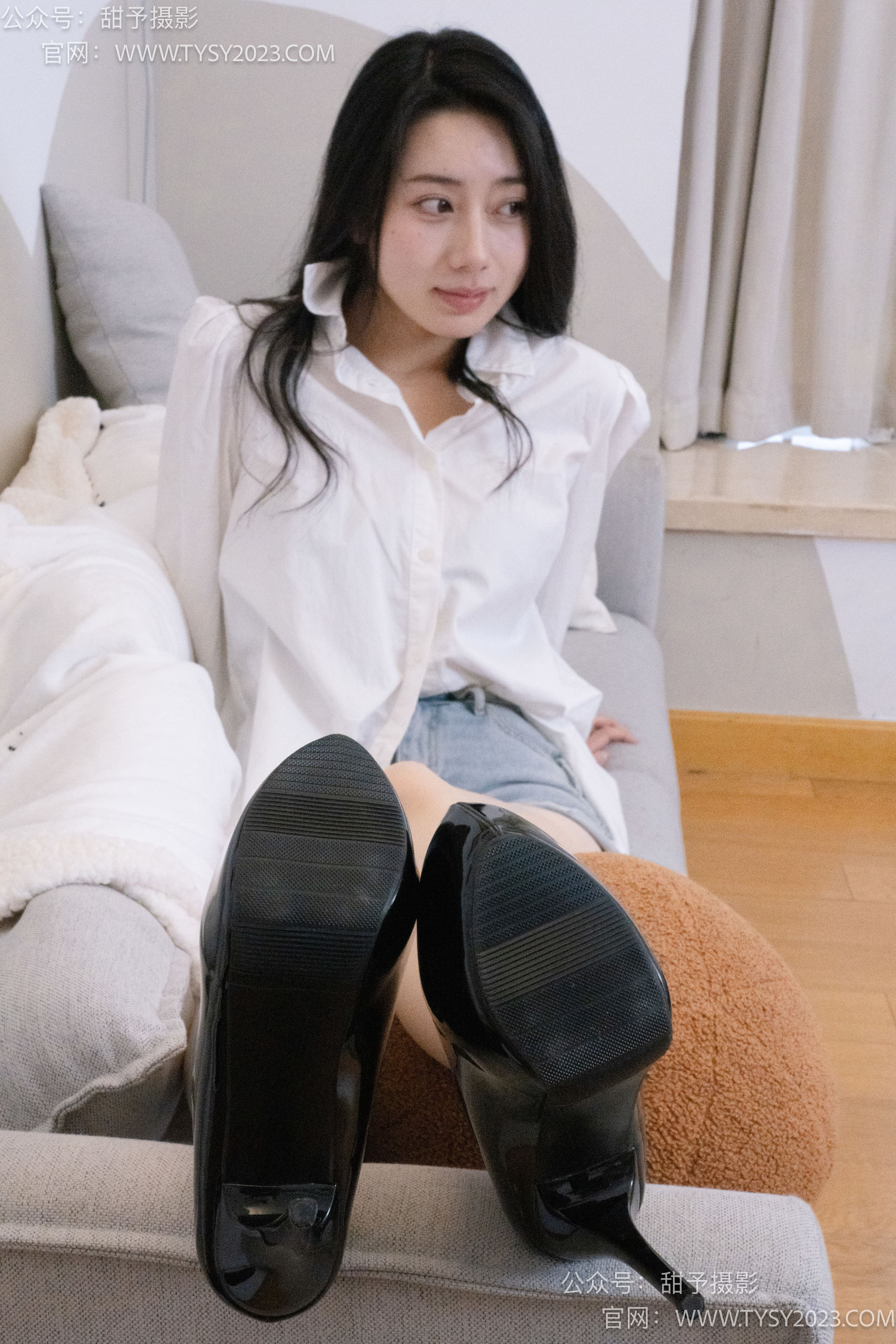 甜予摄影 No.038 鱼鱼 -高跟鞋、油亮肉丝