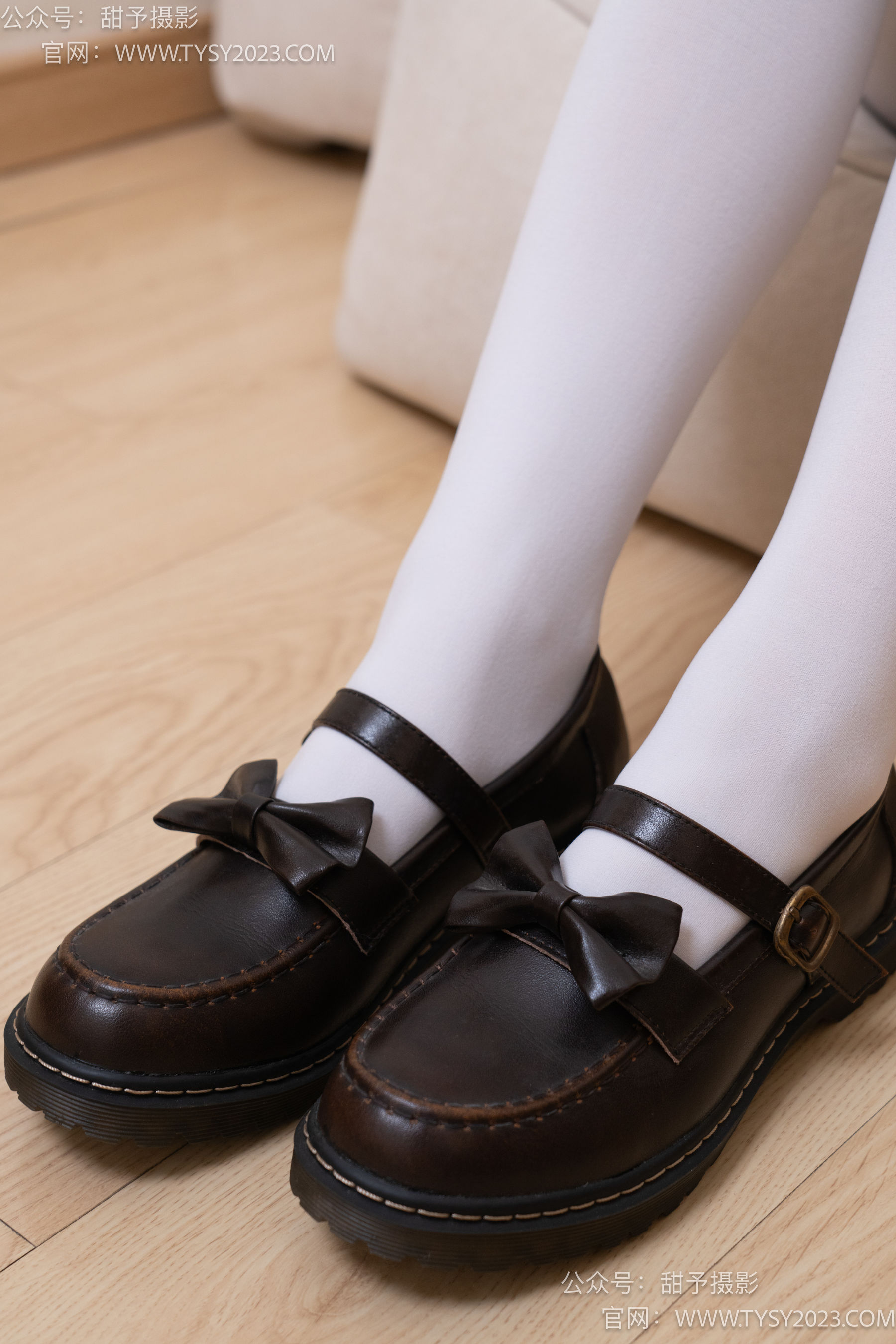 甜予摄影 No.042 璇璇 -体操服、皮鞋、厚白丝