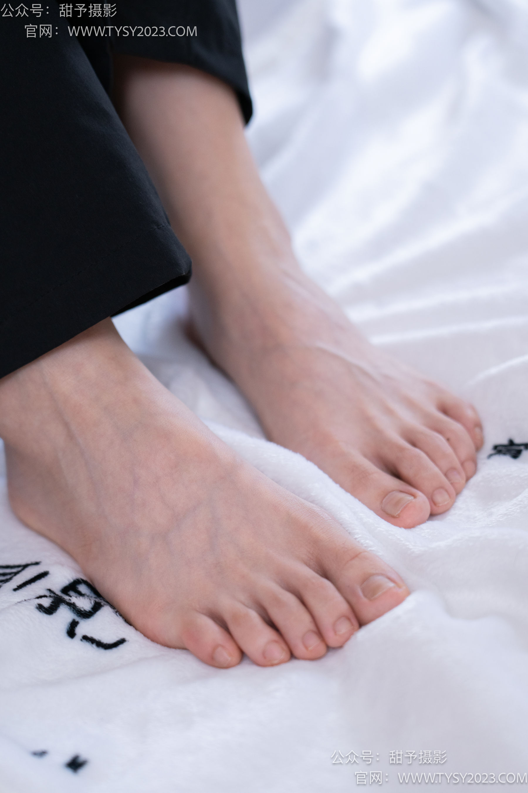 甜予摄影 No.045 雪梨 -帆布鞋、白棉袜、裸足