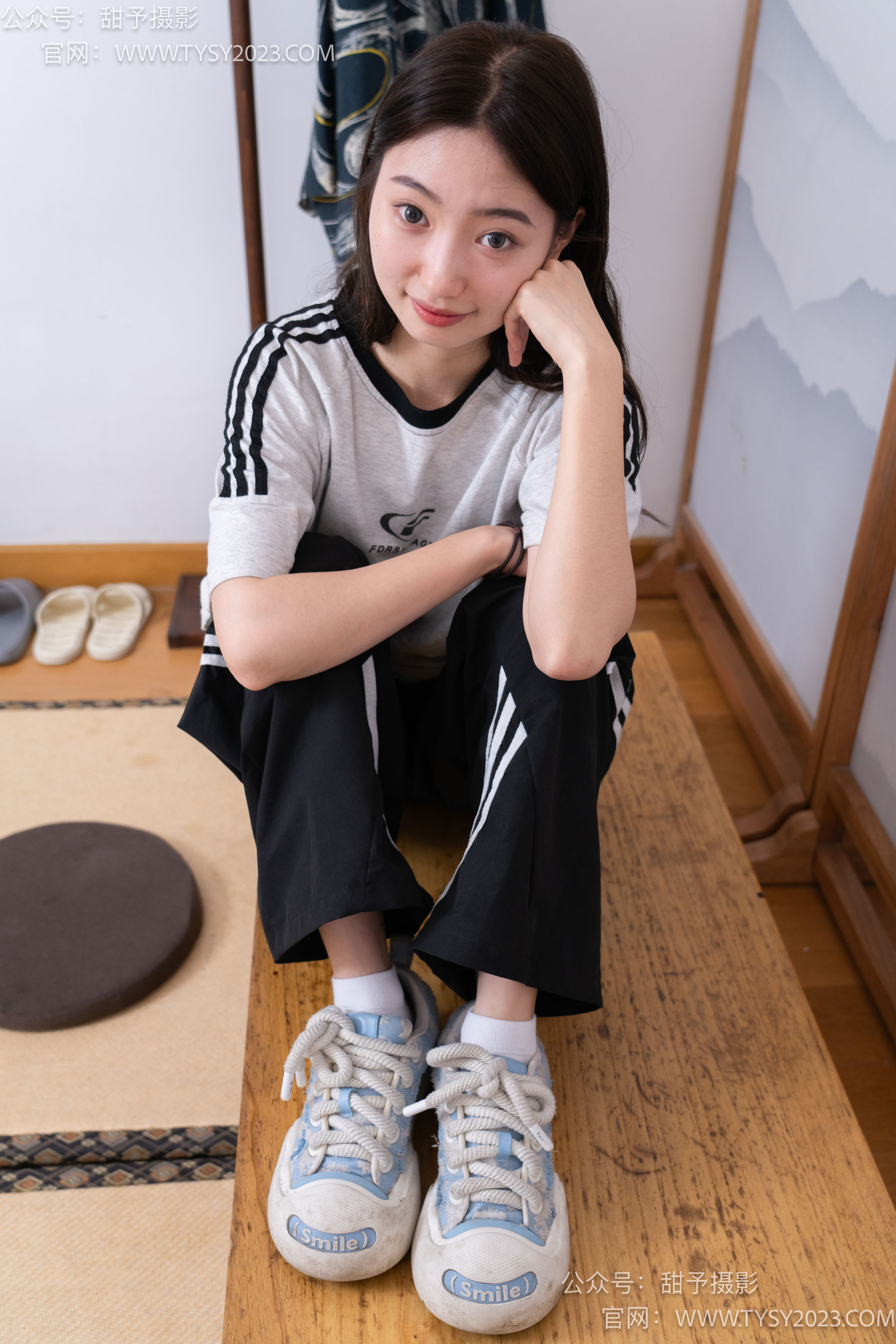甜予摄影 No.045 雪梨 -帆布鞋、白棉袜、裸足