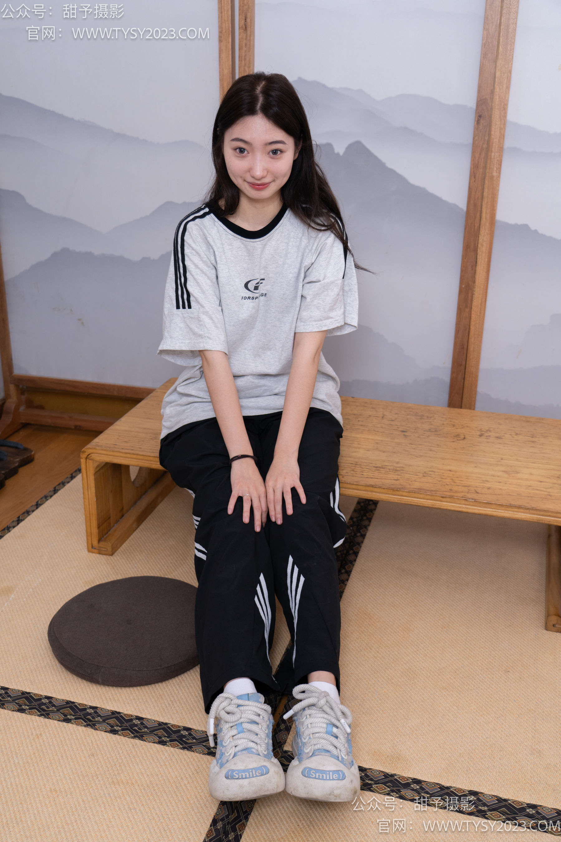 甜予摄影 No.045 雪梨 -帆布鞋、白棉袜、裸足