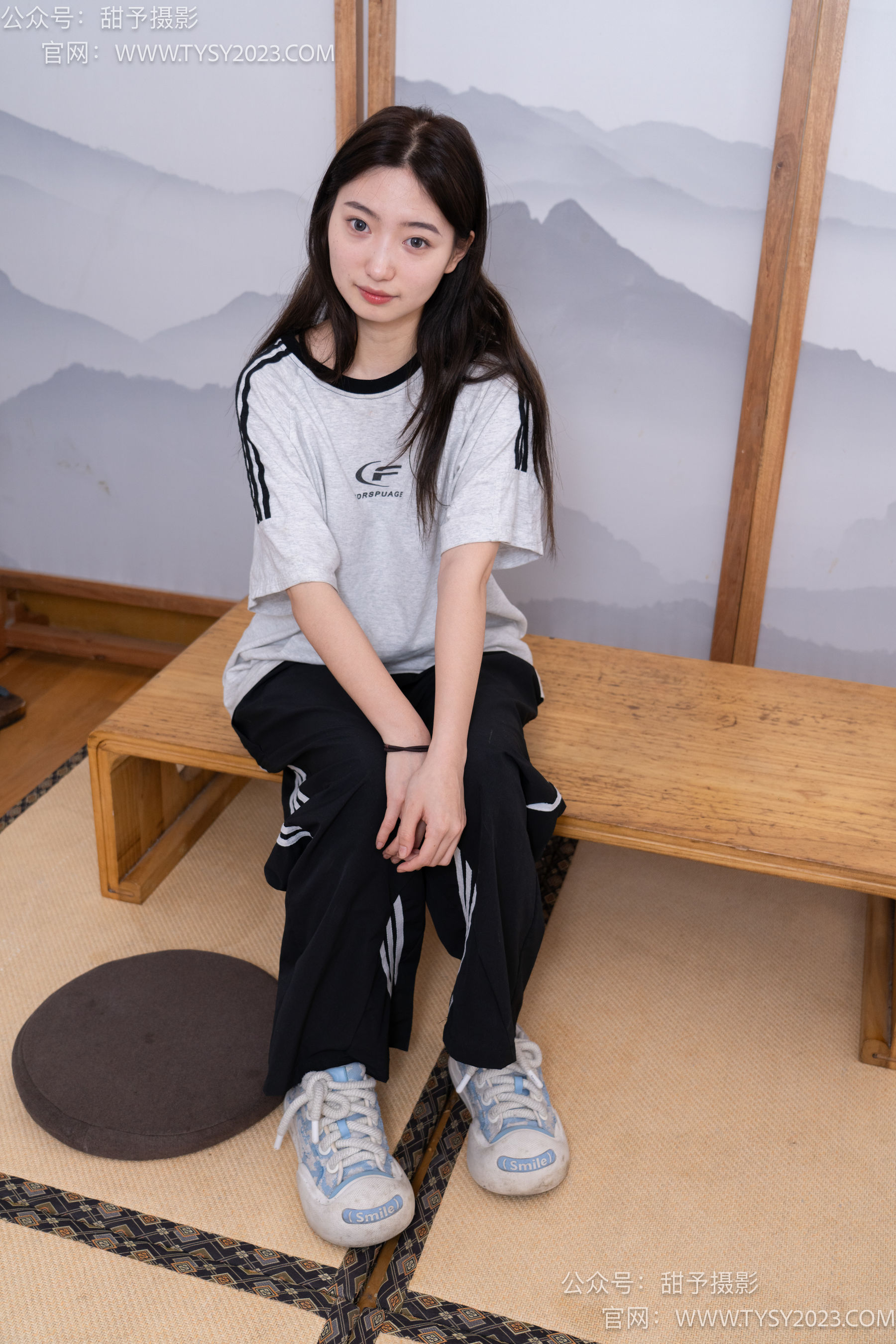 甜予摄影 No.045 雪梨 -帆布鞋、白棉袜、裸足