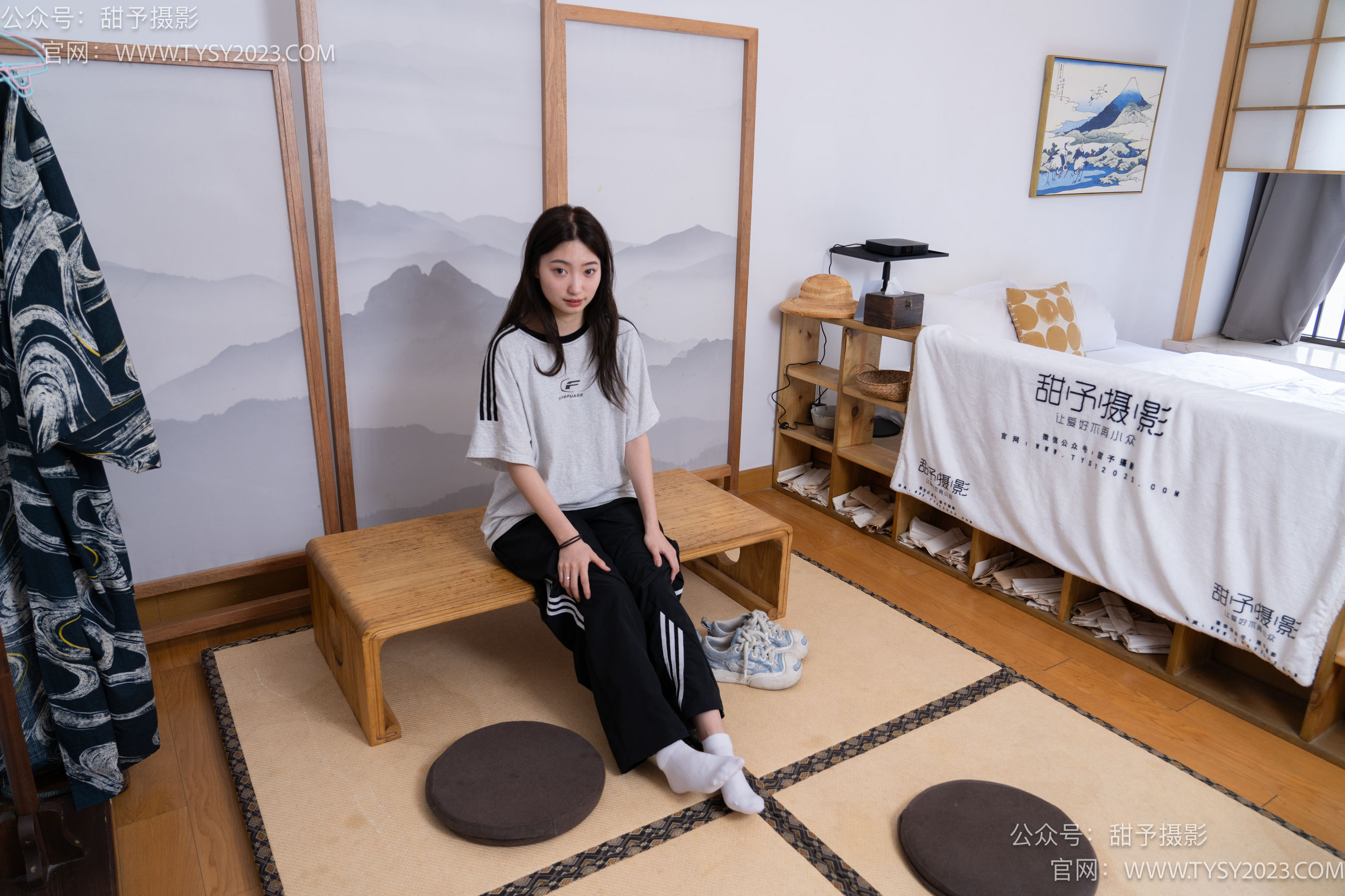 甜予摄影 No.045 雪梨 -帆布鞋、白棉袜、裸足