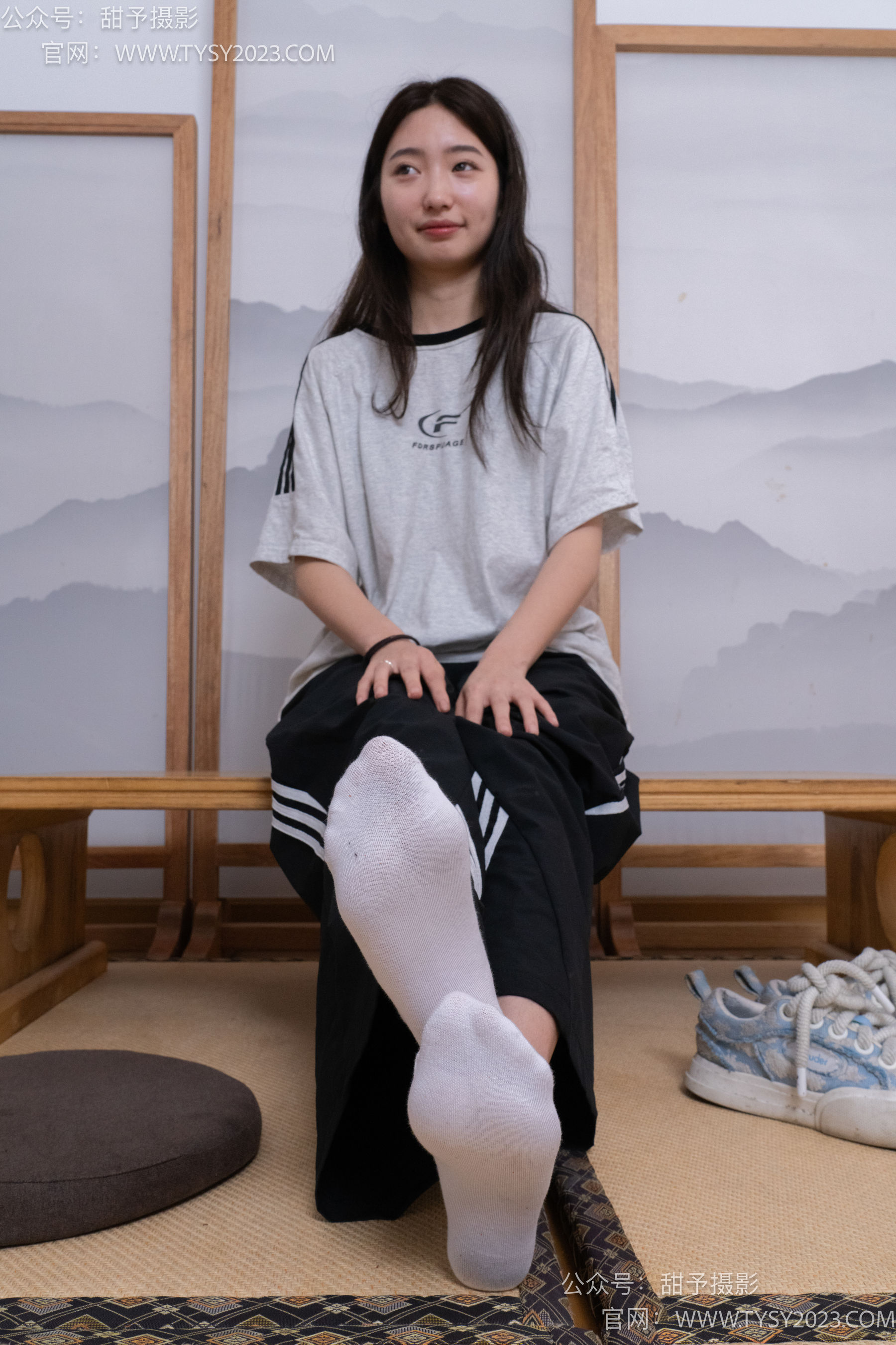 甜予摄影 No.045 雪梨 -帆布鞋、白棉袜、裸足